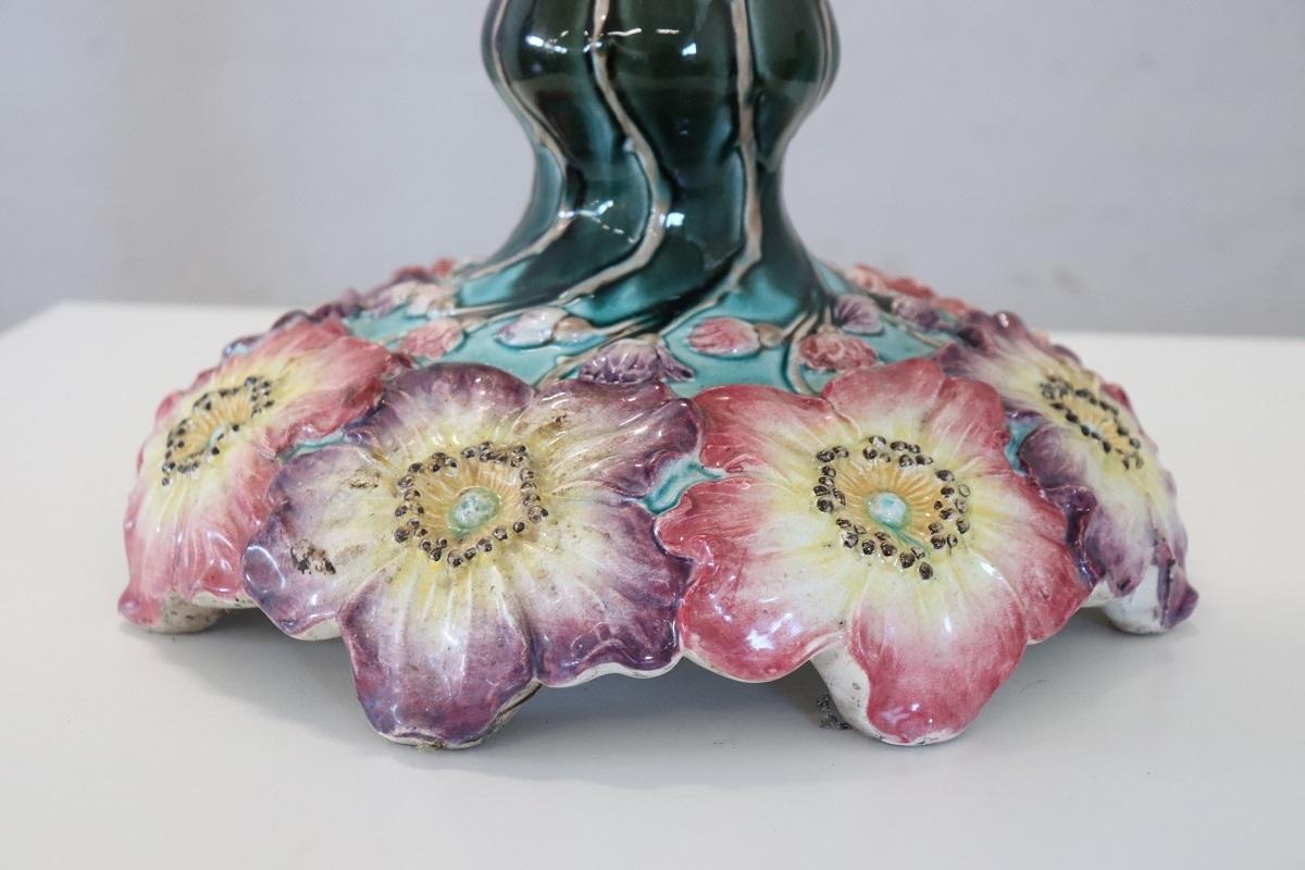 Early 20th Century Art Nouveau Column with Ceramic Vase For Sale 12