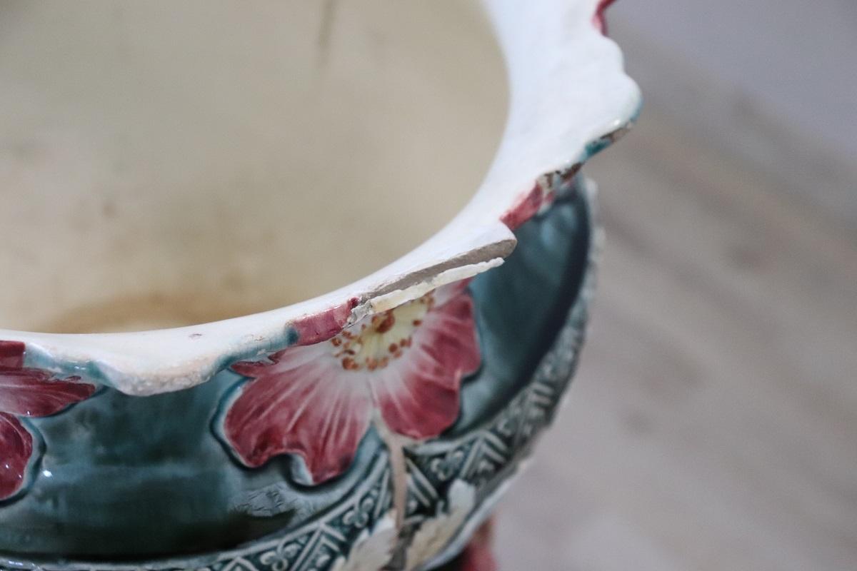 Early 20th Century Art Nouveau Column with Ceramic Vase For Sale 2