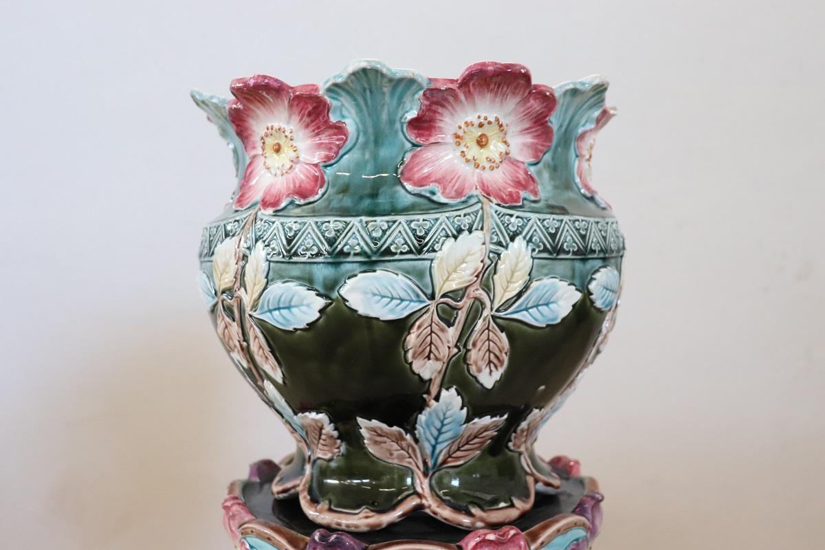 Early 20th Century Art Nouveau Column with Ceramic Vase For Sale 5