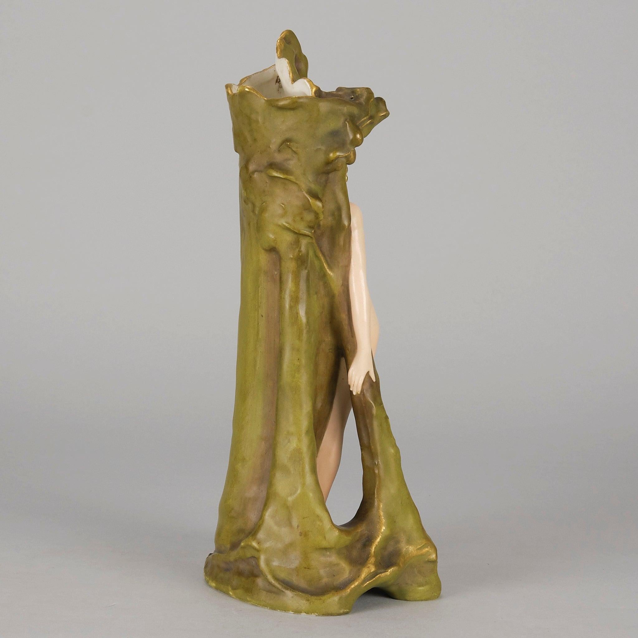 Vaso di terracotta Art Nouveau dei primi del Novecento di Ernst Wahliss In condizioni ottime in vendita a London, GB