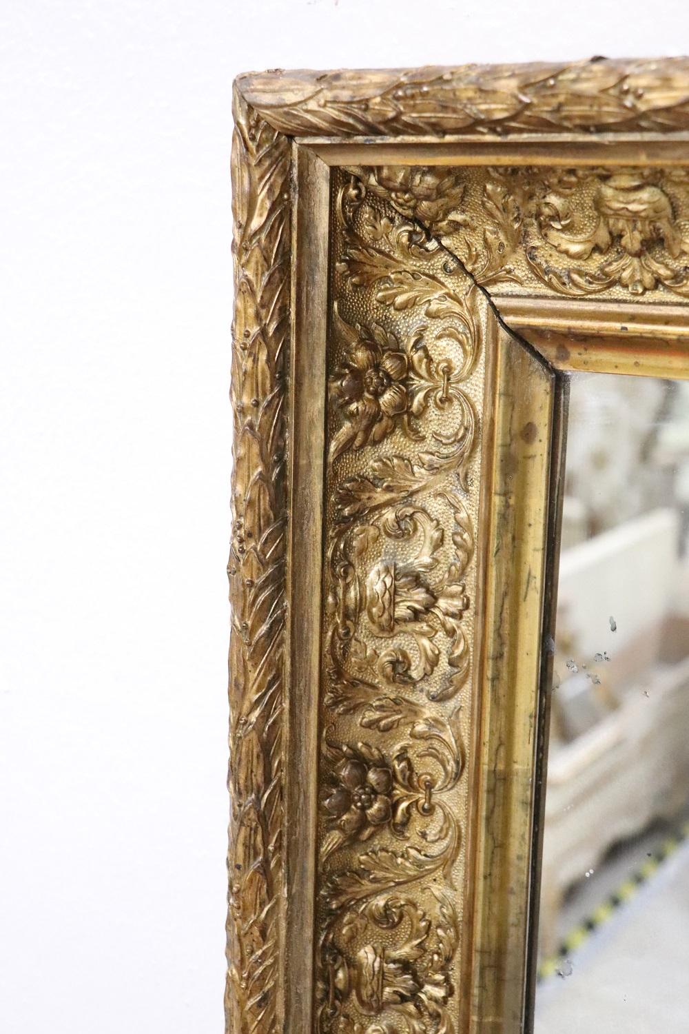 Early 20th Century Art Nouveau Gilded Wood Wall Mirror For Sale 2