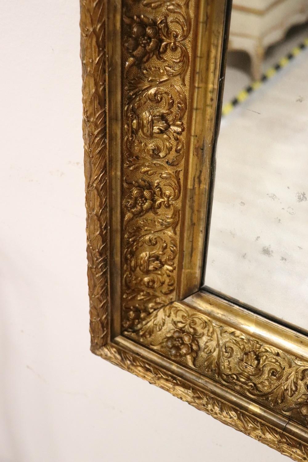 Early 20th Century Art Nouveau Gilded Wood Wall Mirror For Sale 3