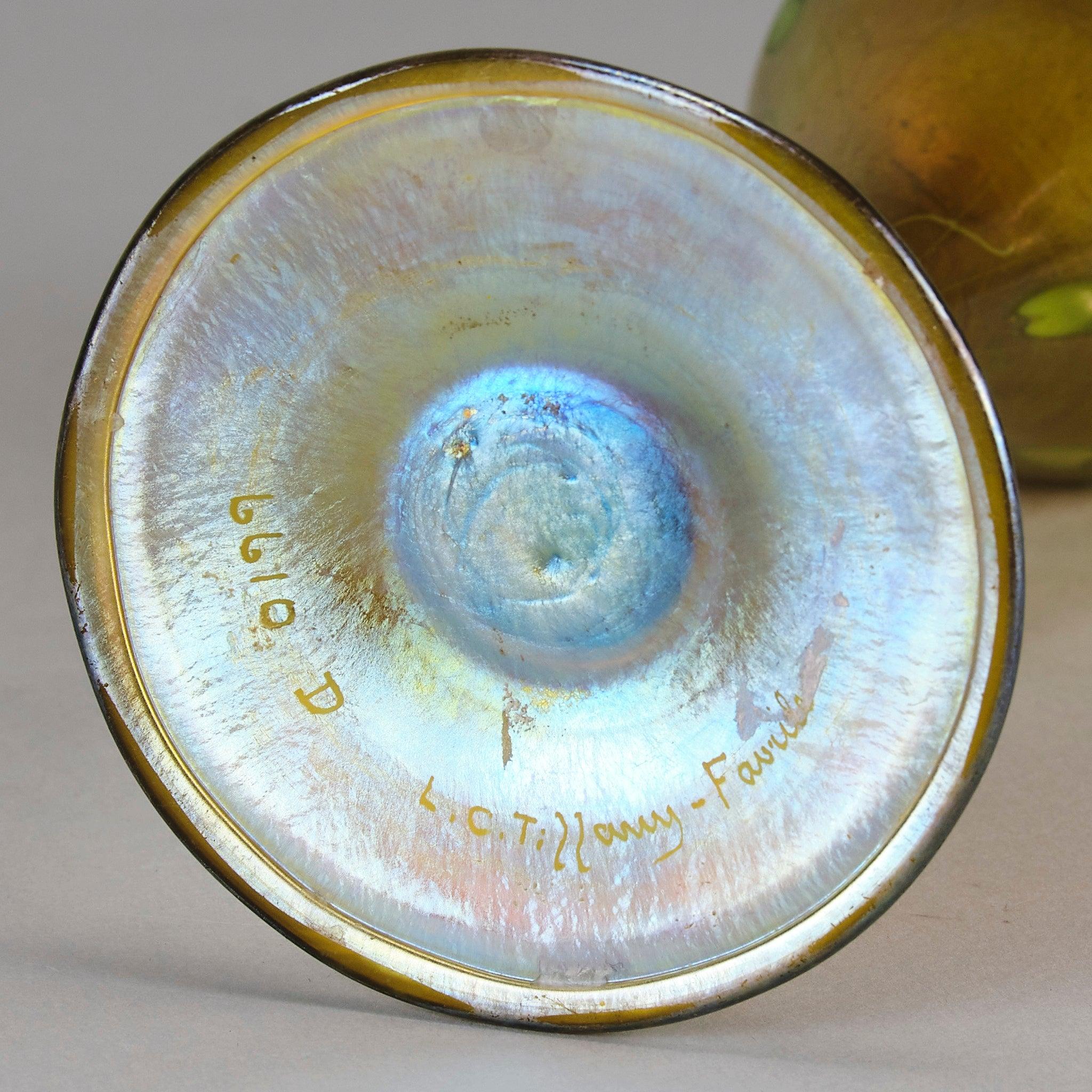 Vaso in vetro Art Nouveau dei primi del Novecento 
