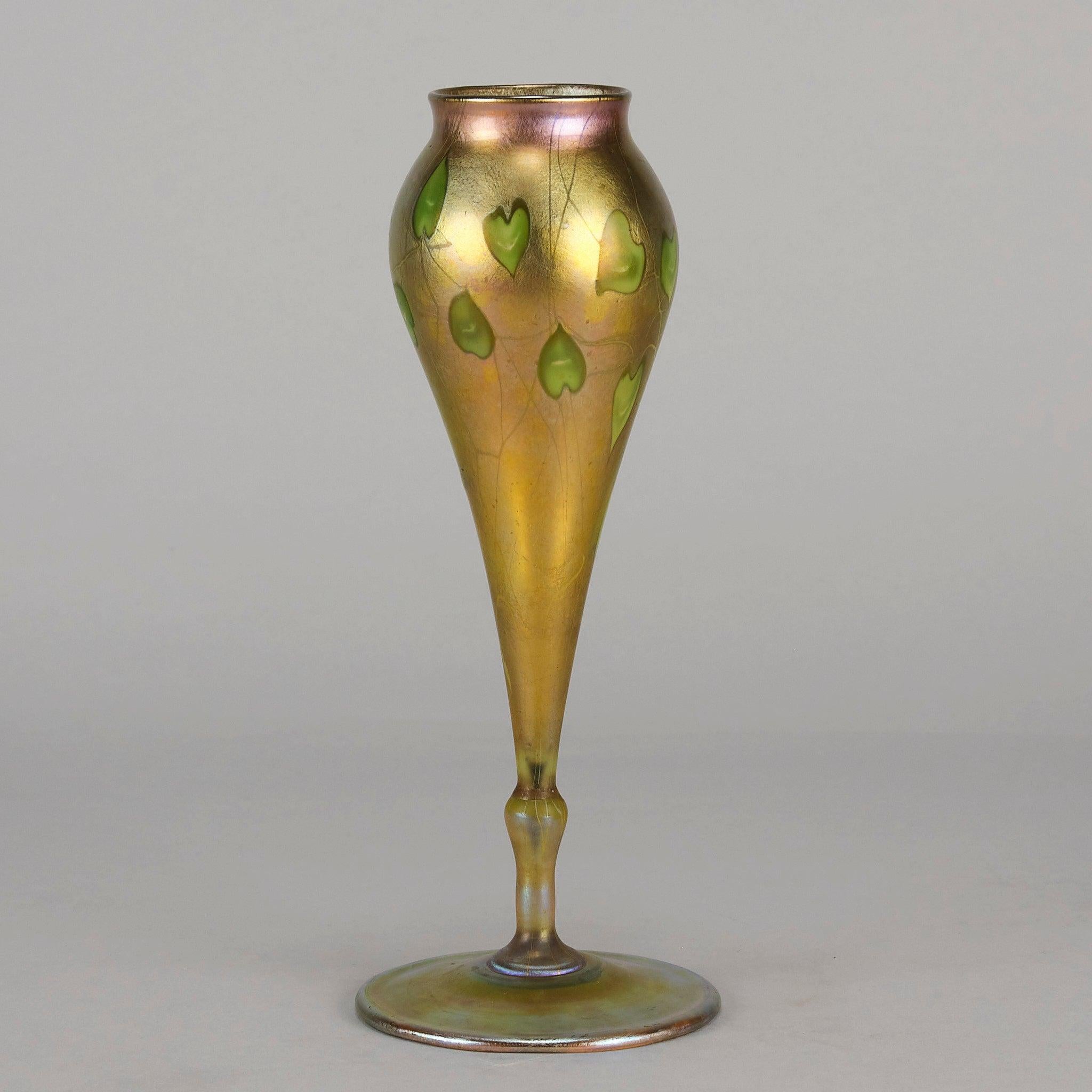 Vaso in vetro Art Nouveau dei primi del Novecento 