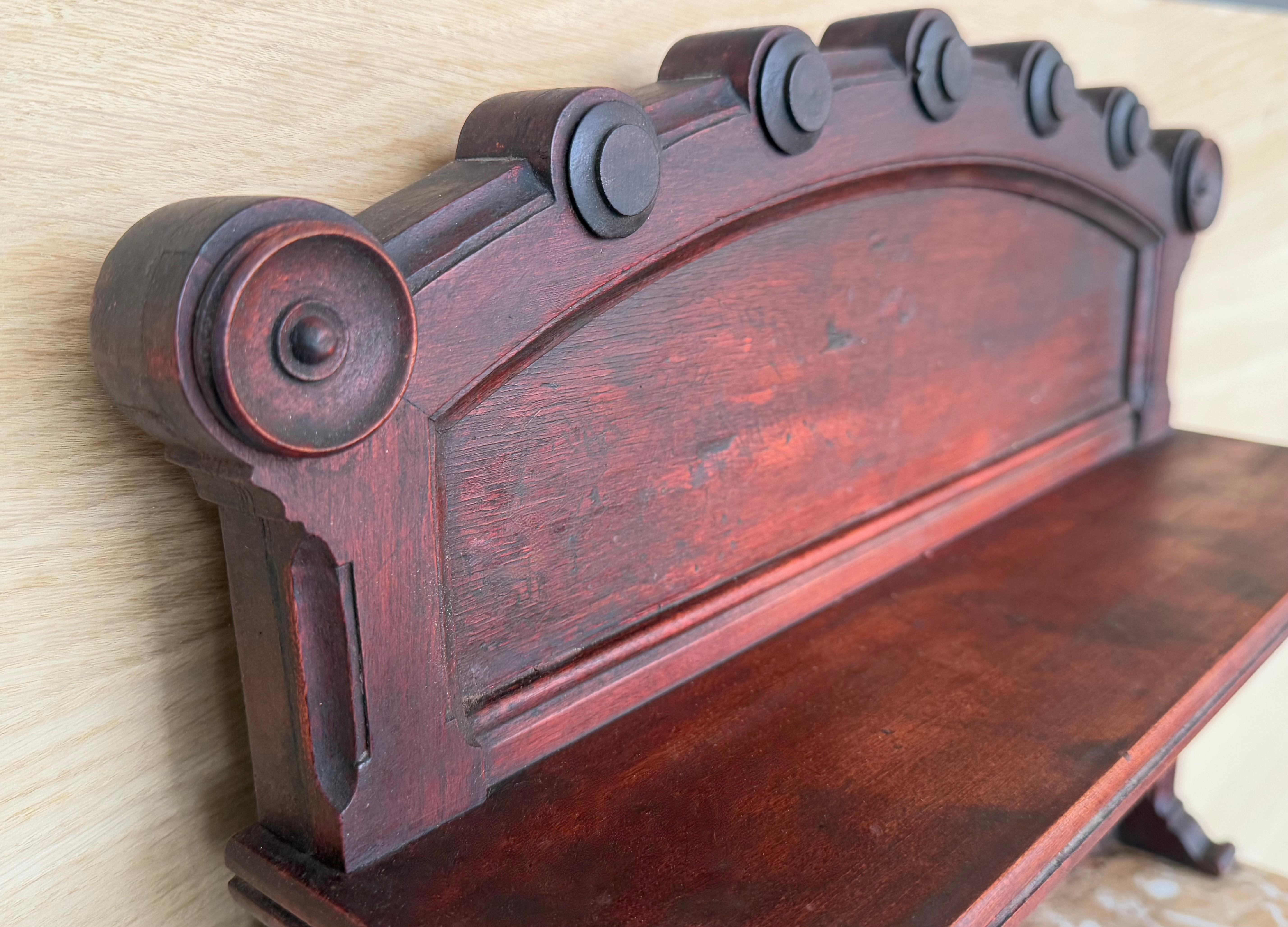 Early 20th Century Art Nouveau Italian Nightstands in Solid Walnut with crest For Sale 5