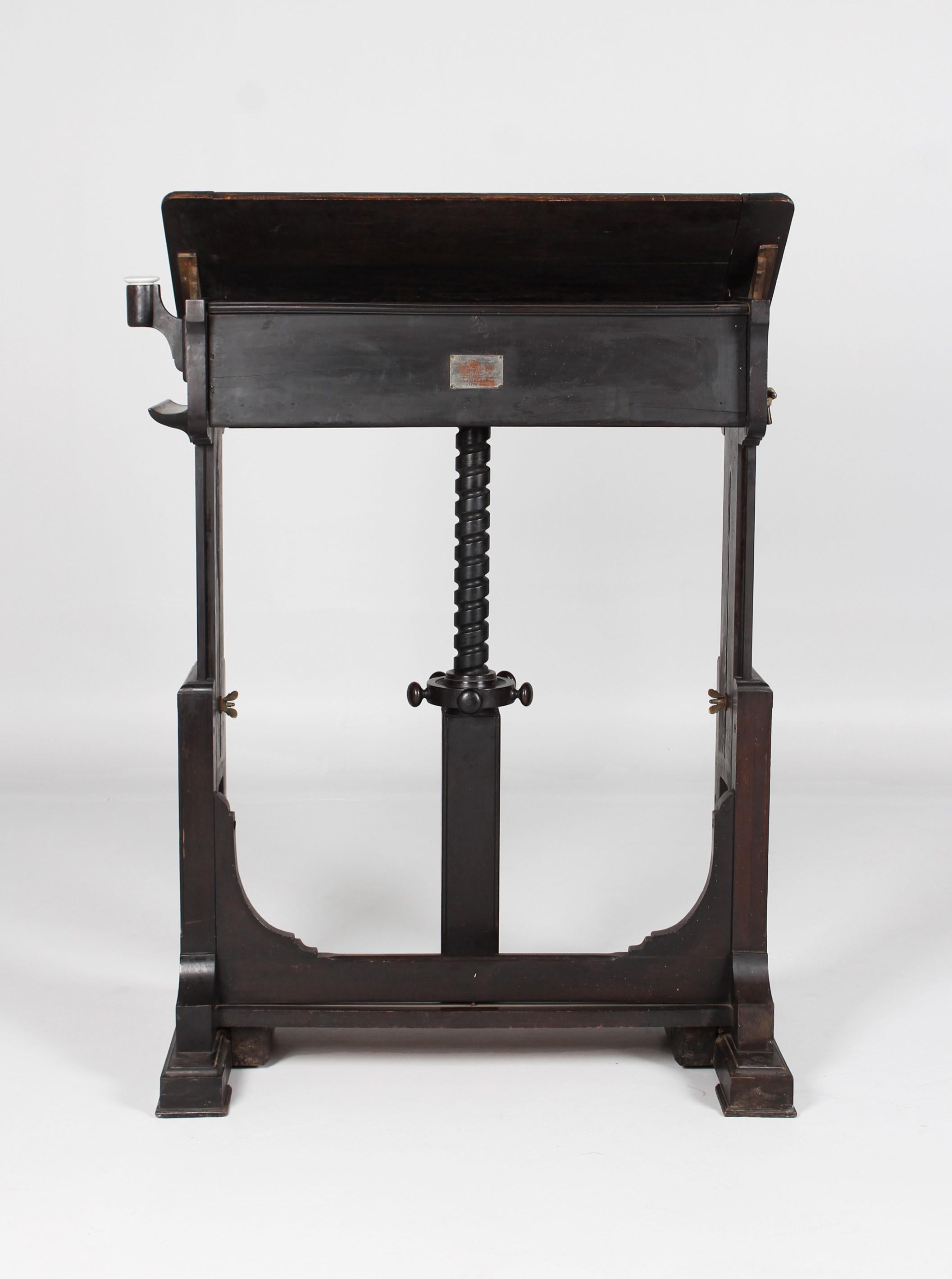 Early 20th Century Art Nouveau Lectern or Drawing Table, Switzerland, circa 1910 2
