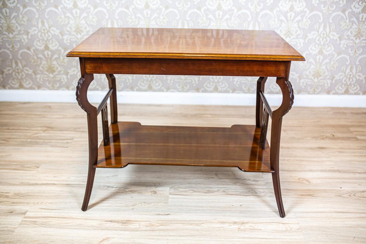 European Early 20th Century Art Nouveau Mahogany Brown Living Room Coffee Table For Sale