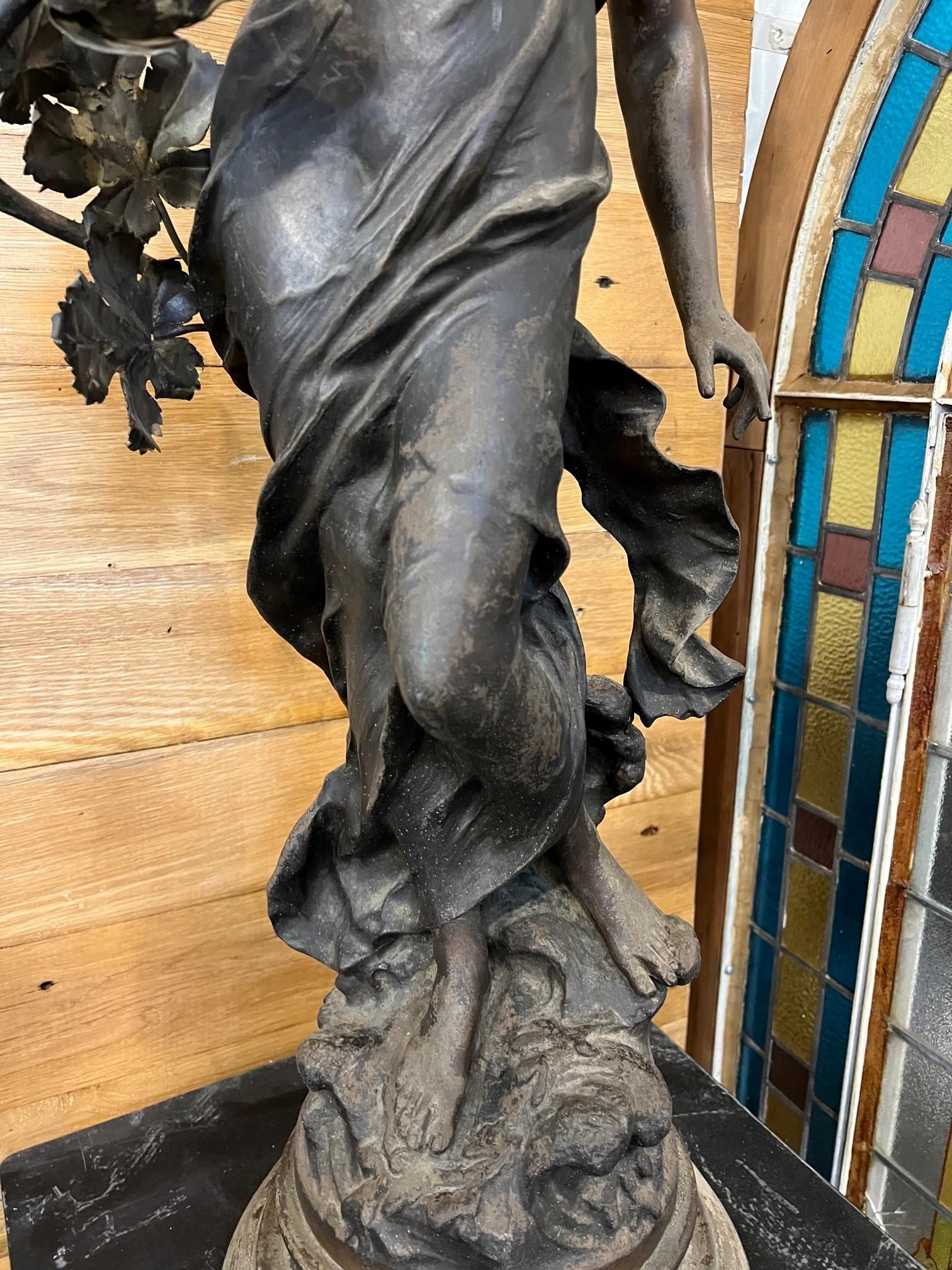 Early 20th Century Art Nouveau Newel Post Lamp by Fabrication Francaise Paris  In Good Condition For Sale In Stamford, CT