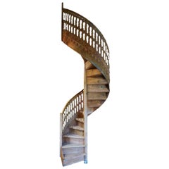 Escalier en colimaçon du début du 20e siècle:: Espagne:: bois de pin