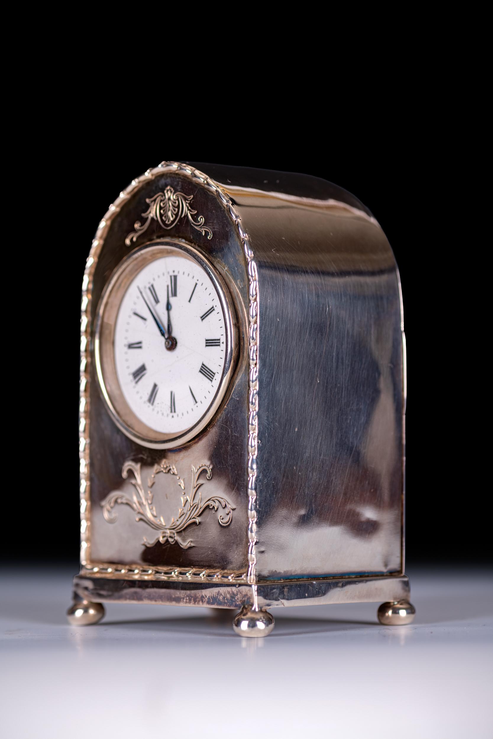 Inglese Orologio da carrozza in argento Art Nouveau dei primi del Novecento di William Comyns London in vendita