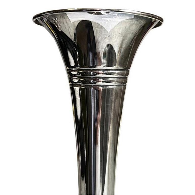 Jugendstil-Trompetenvase aus Silberblech des frühen 20. Jahrhunderts – Reed & Barton im Zustand „Gut“ im Angebot in Oklahoma City, OK