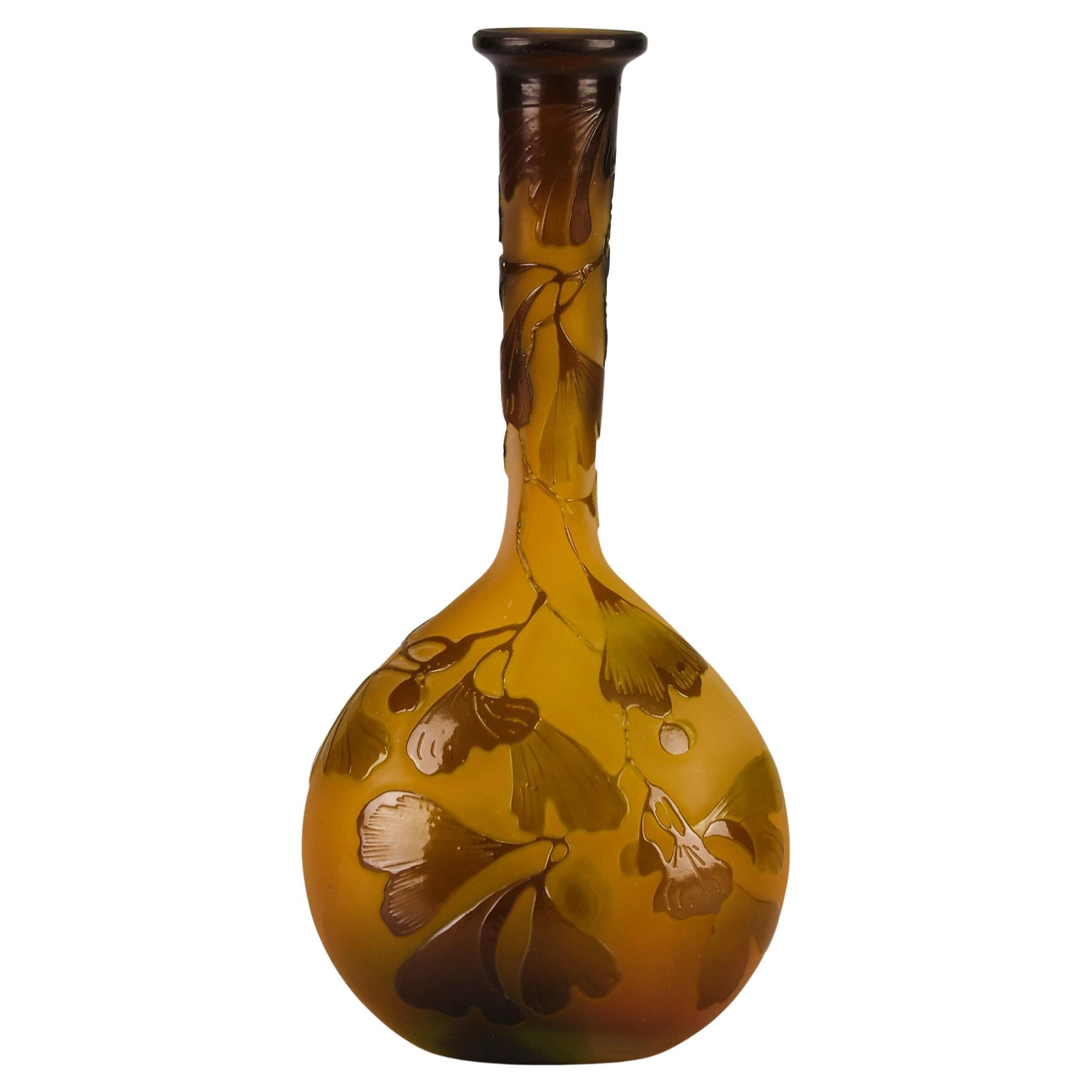 Vase Art Nouveau du début du 20ème siècle intitulé "Vase Banjo Floral" par Emile Galle en vente