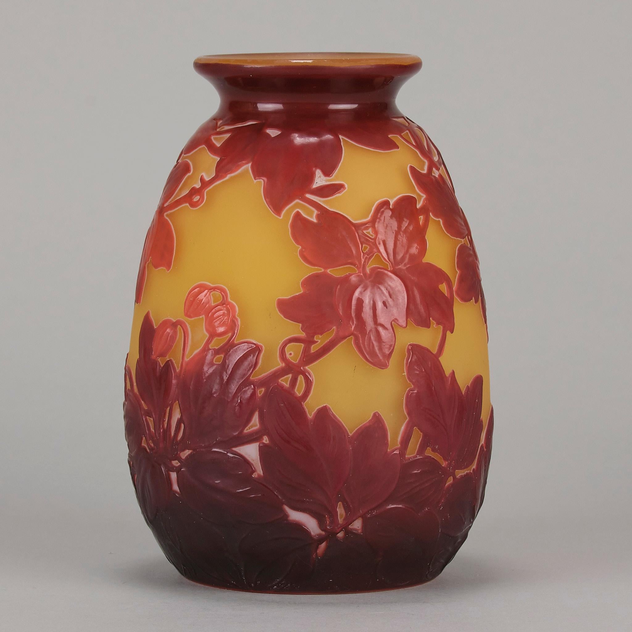 Glass Early 20th Century Art Nouveau Vase 