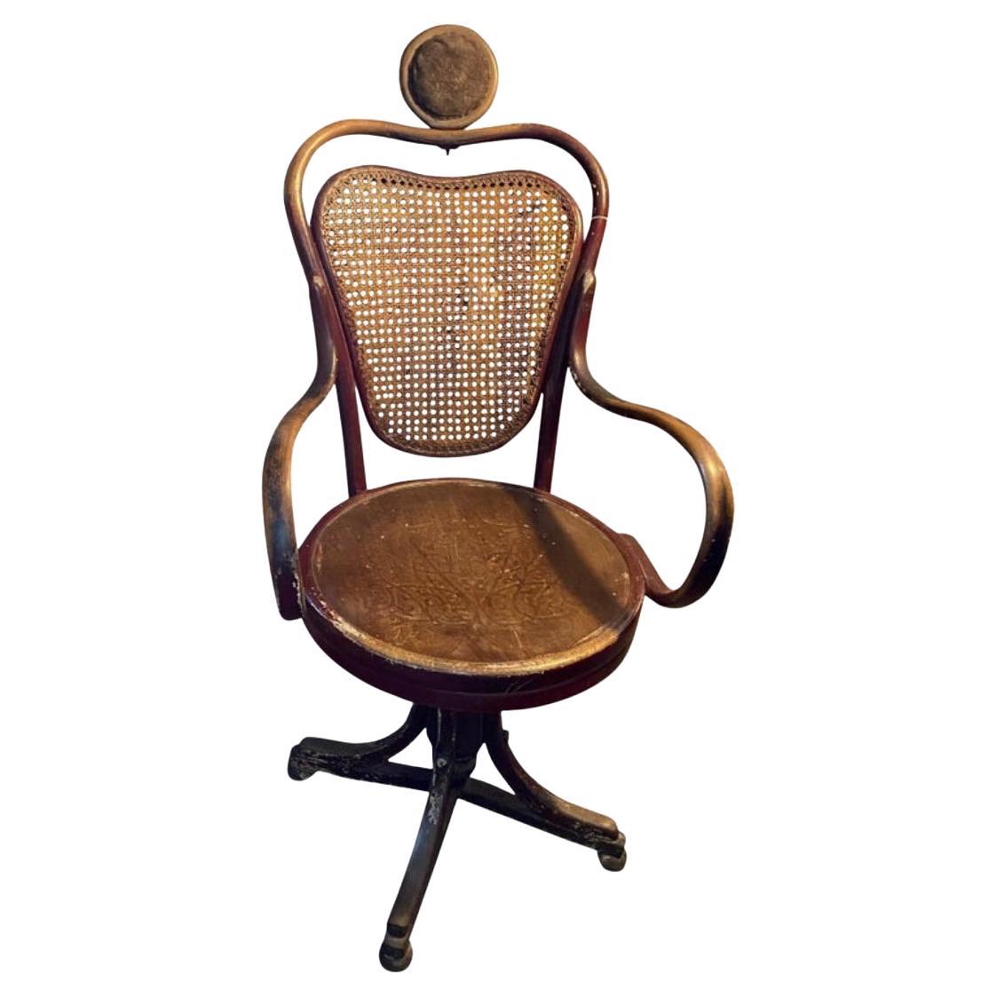 Early 20th Century Art Nouveau Wood and Wicker Tonet Italian Swivel Barber Chair For Sale