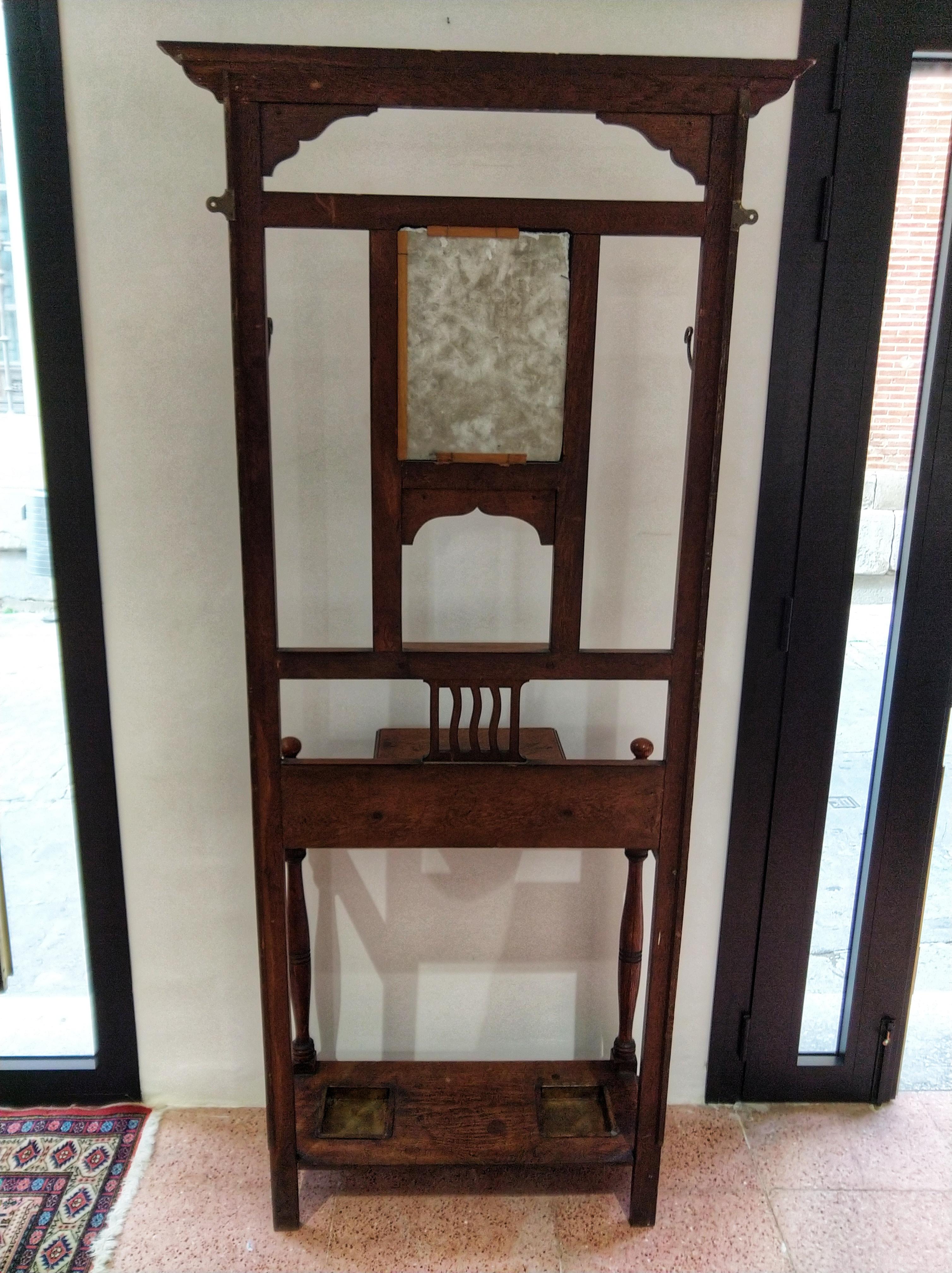 Early 20th Century Art Nouveau Durmast Oak Coat Rack or Hall Stand LAST PRICE For Sale 3