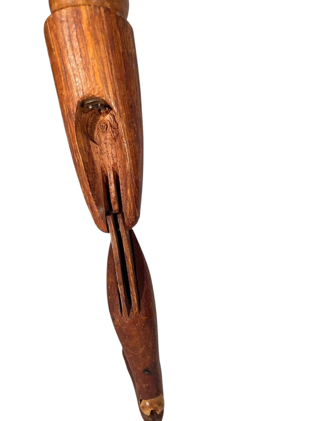 Mannequin d'artiste ou figure de pose en bois sculpté articulé du début du 20e siècle en vente 1