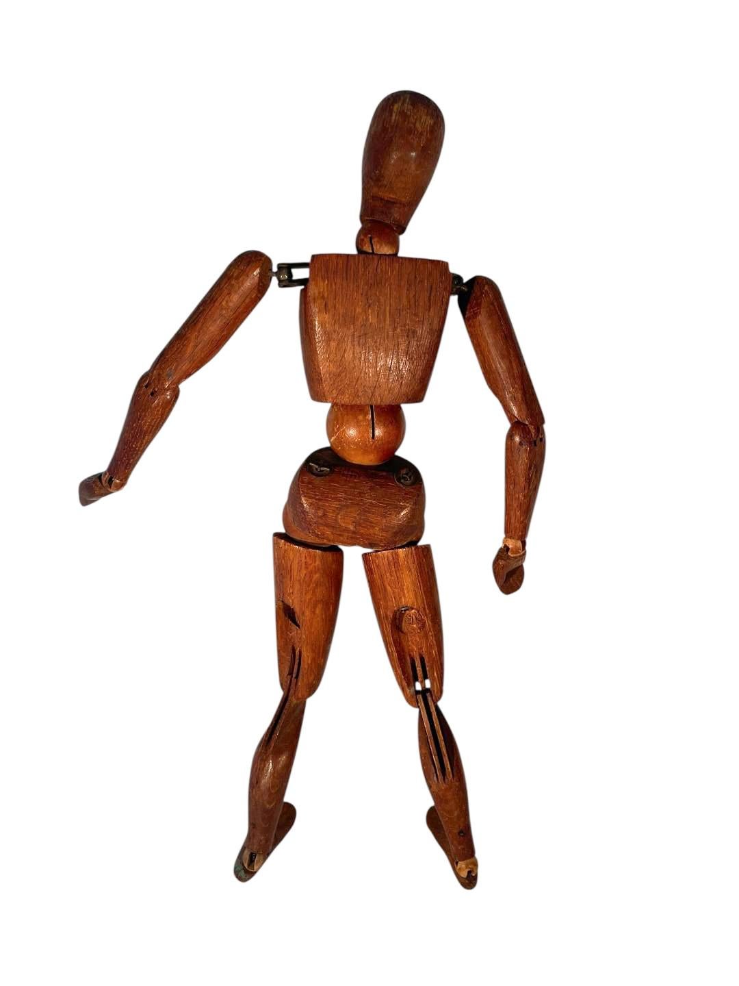 Mannequin d'artiste ou figure de pose en bois sculpté articulé du début du 20e siècle en vente 2