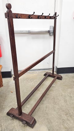 Early 20th century Arts and Crafts American Oak Coats, Blankets and Towels Rack