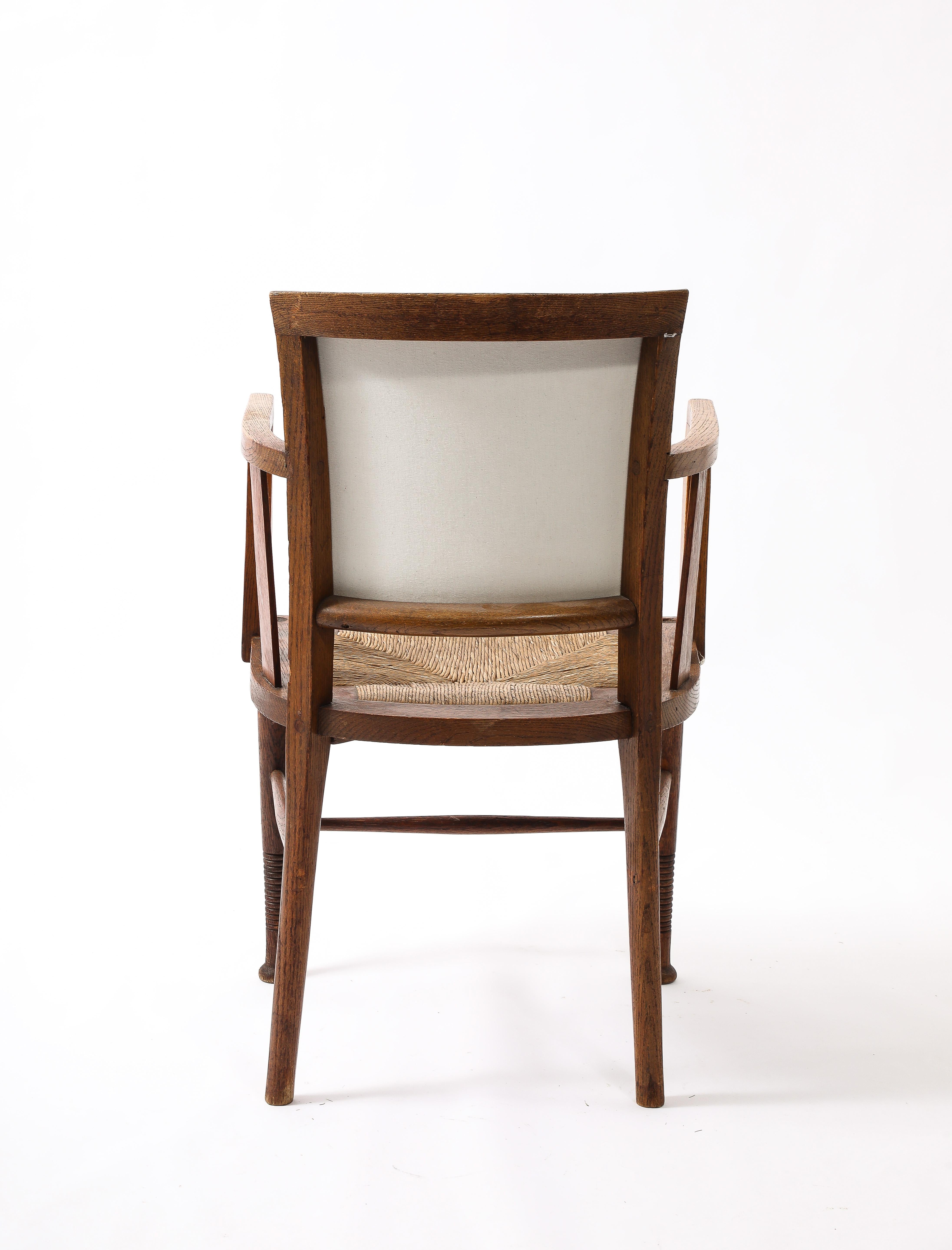 Early 20th Century Arts and Crafts Armchair, England 1920's For Sale 6
