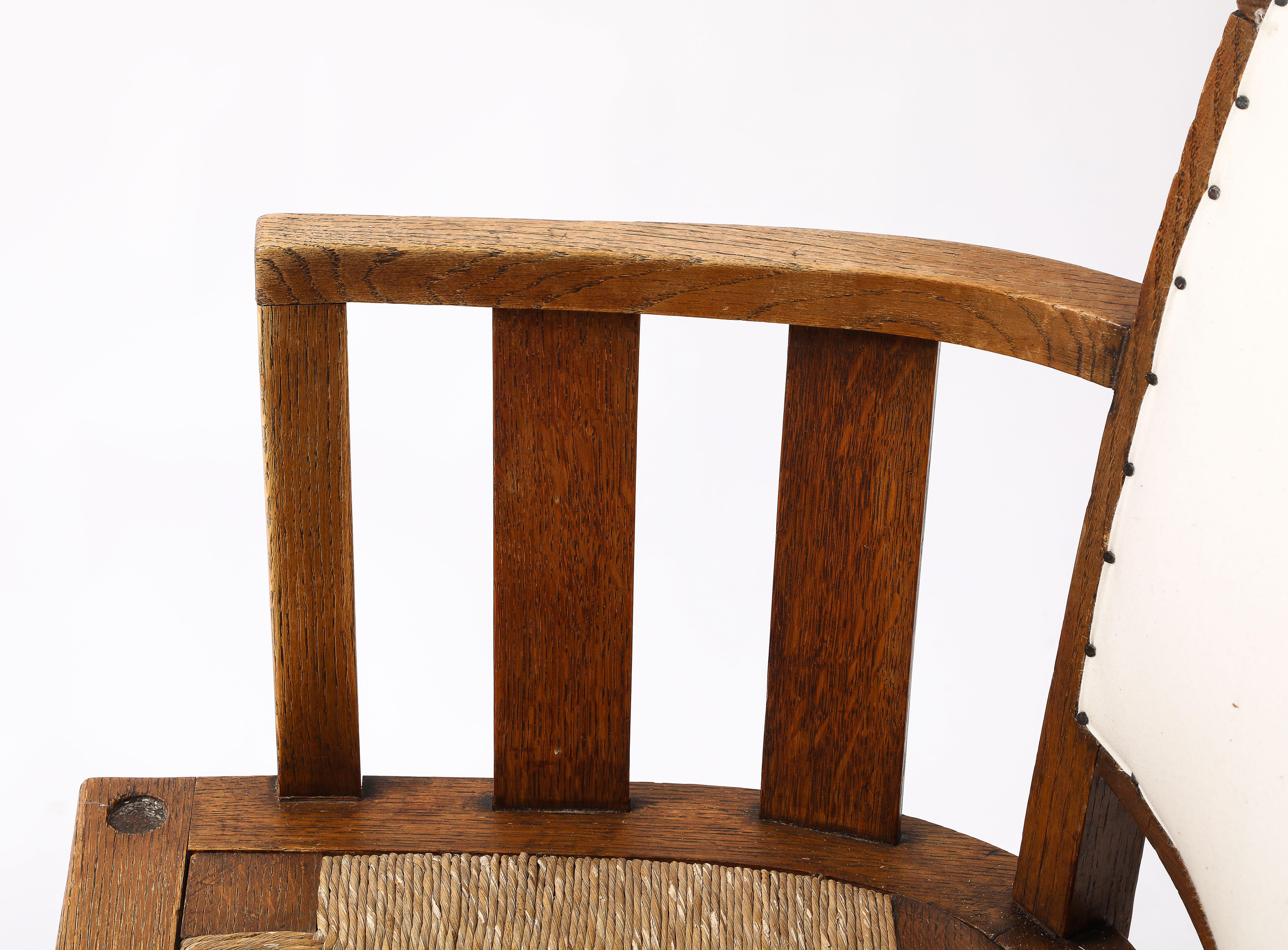 Early 20th Century Arts and Crafts Armchair, England 1920's For Sale 4