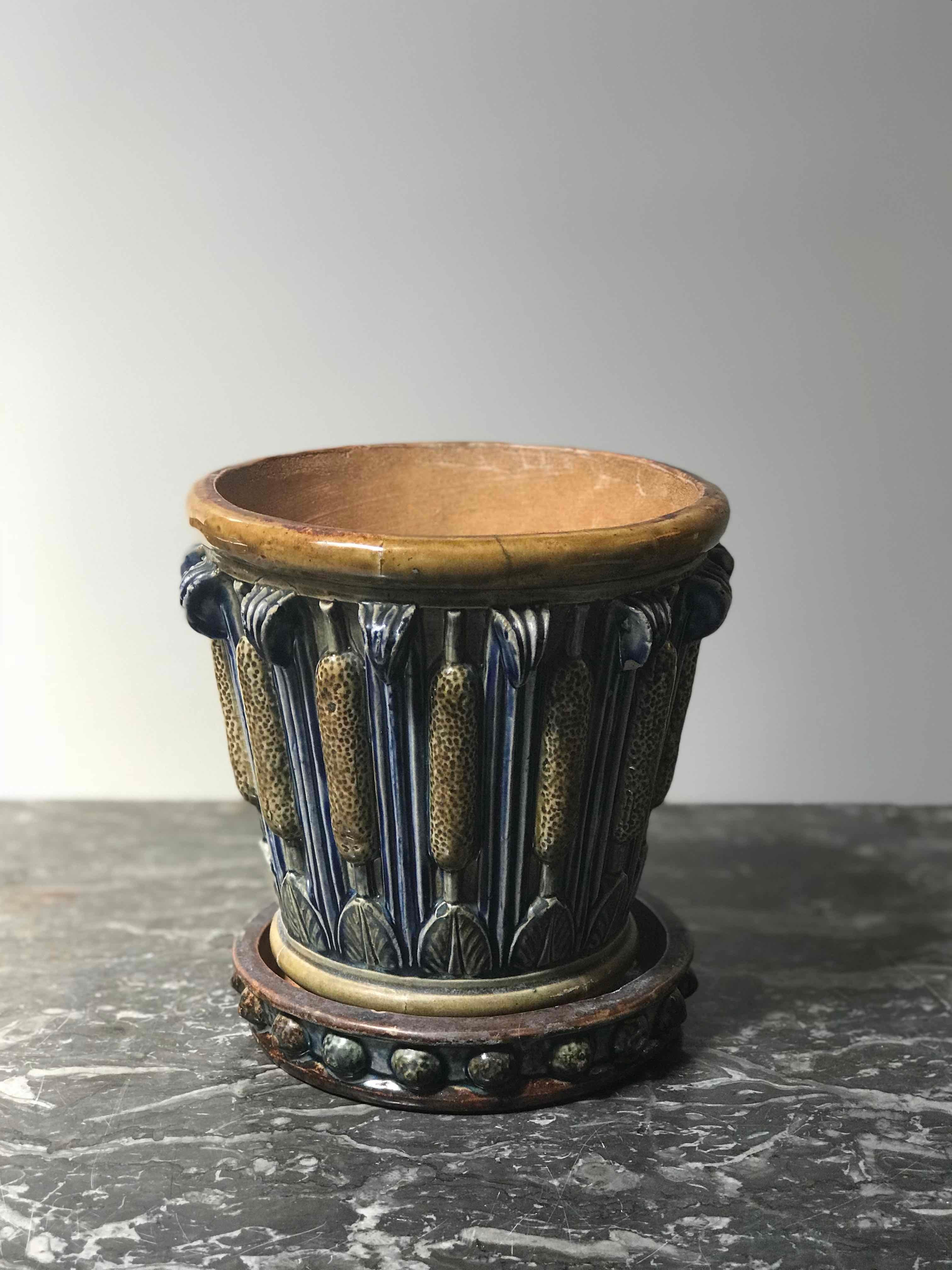 English Early 20th Century Arts and Crafts Jardiniere Pot with Drip Tray