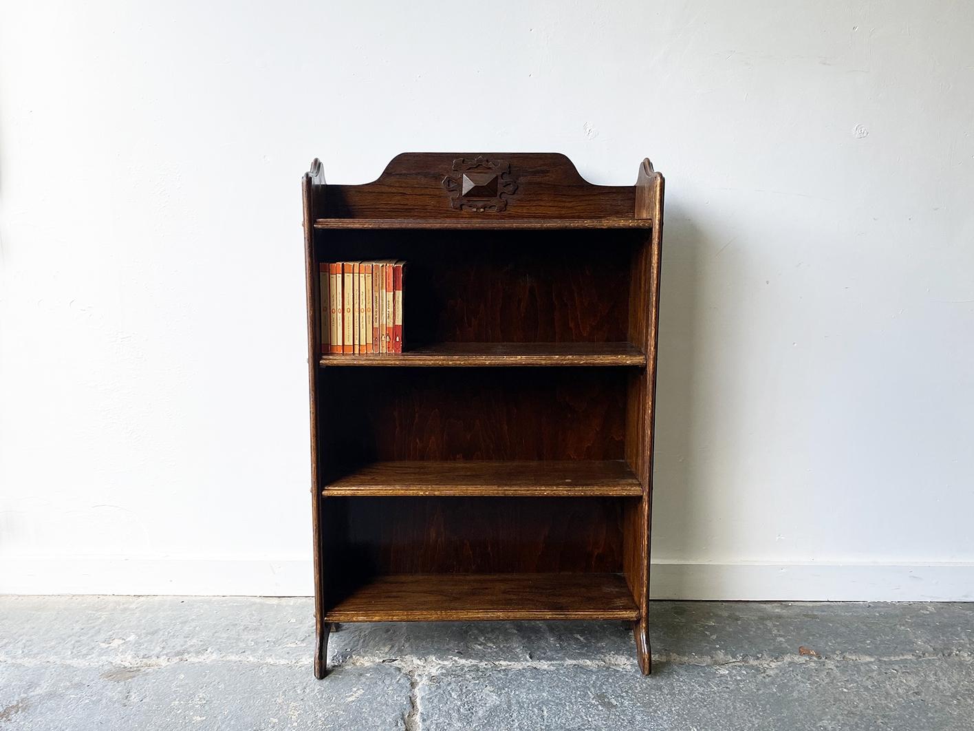 Early 20th century Arts and Crafts oak book shelves 2