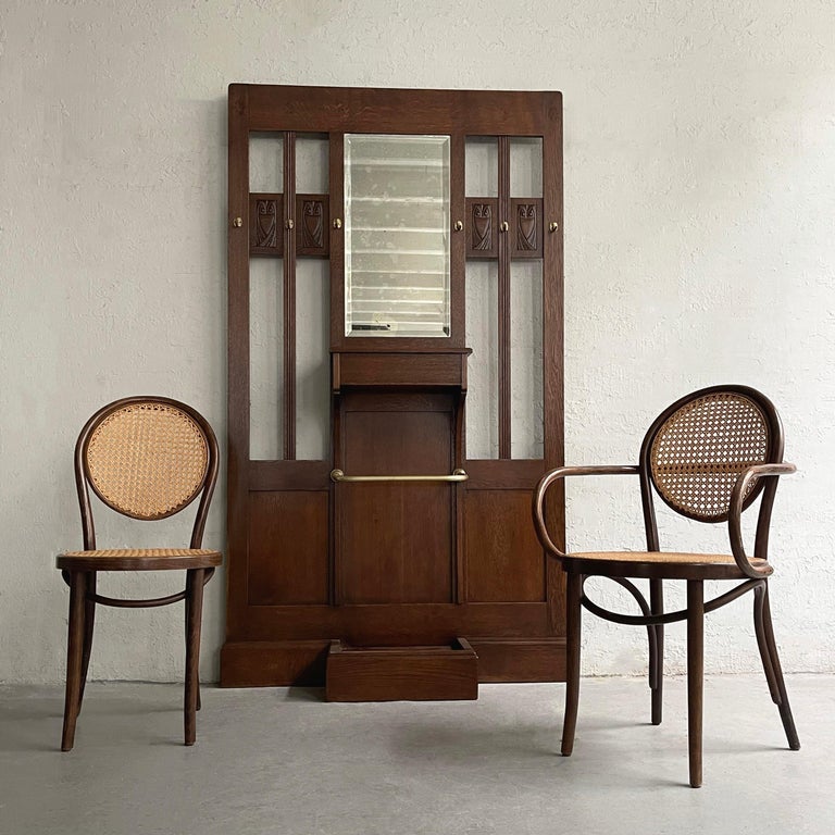 Early 20th Century, Arts and Crafts Oak Entryway Hall Tree For Sale at 1stDibs