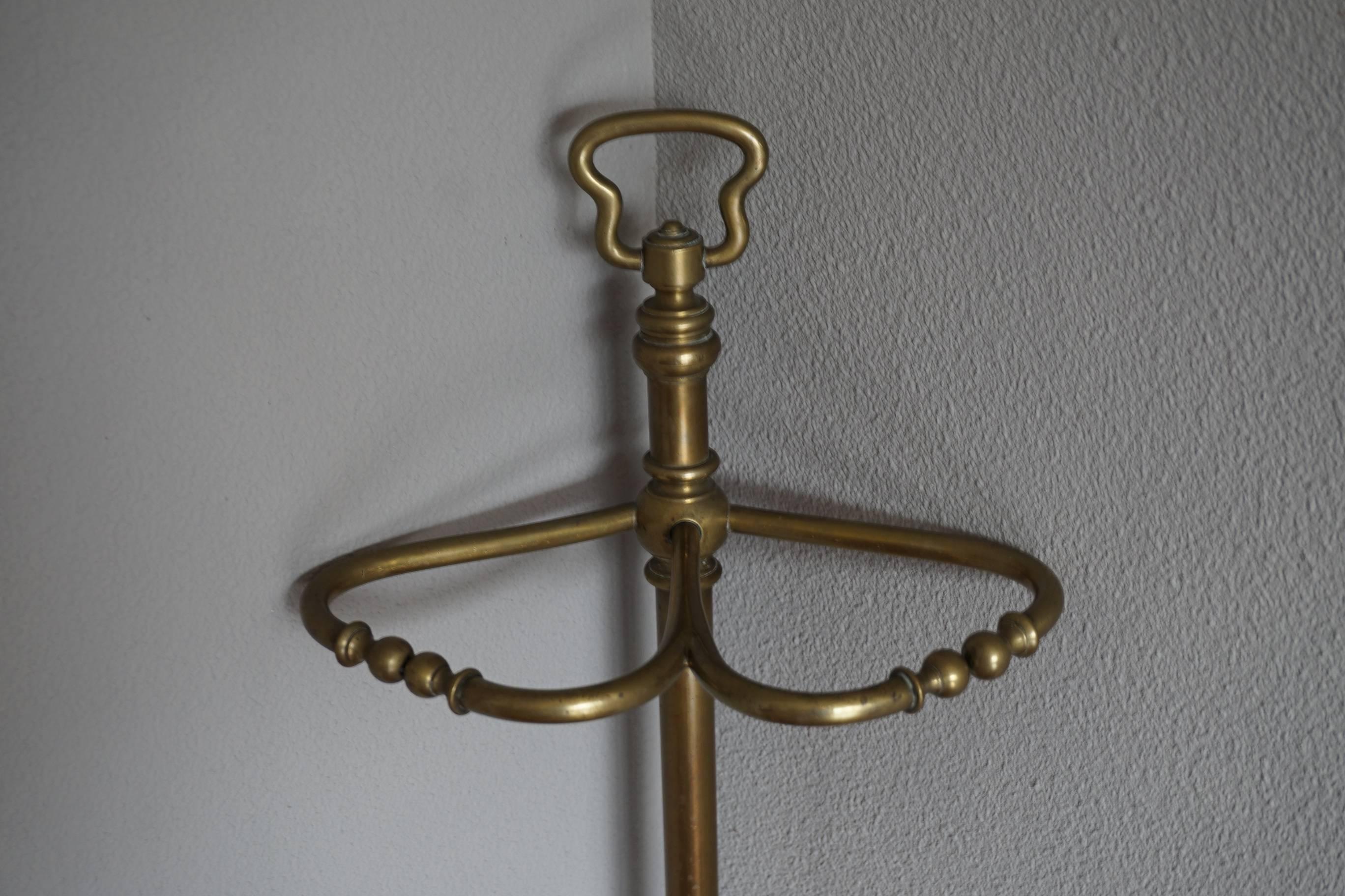 Hand-Crafted Early 20th Century Arts & Crafts Striking and Heavy Brass Corner Umbrella Stand For Sale