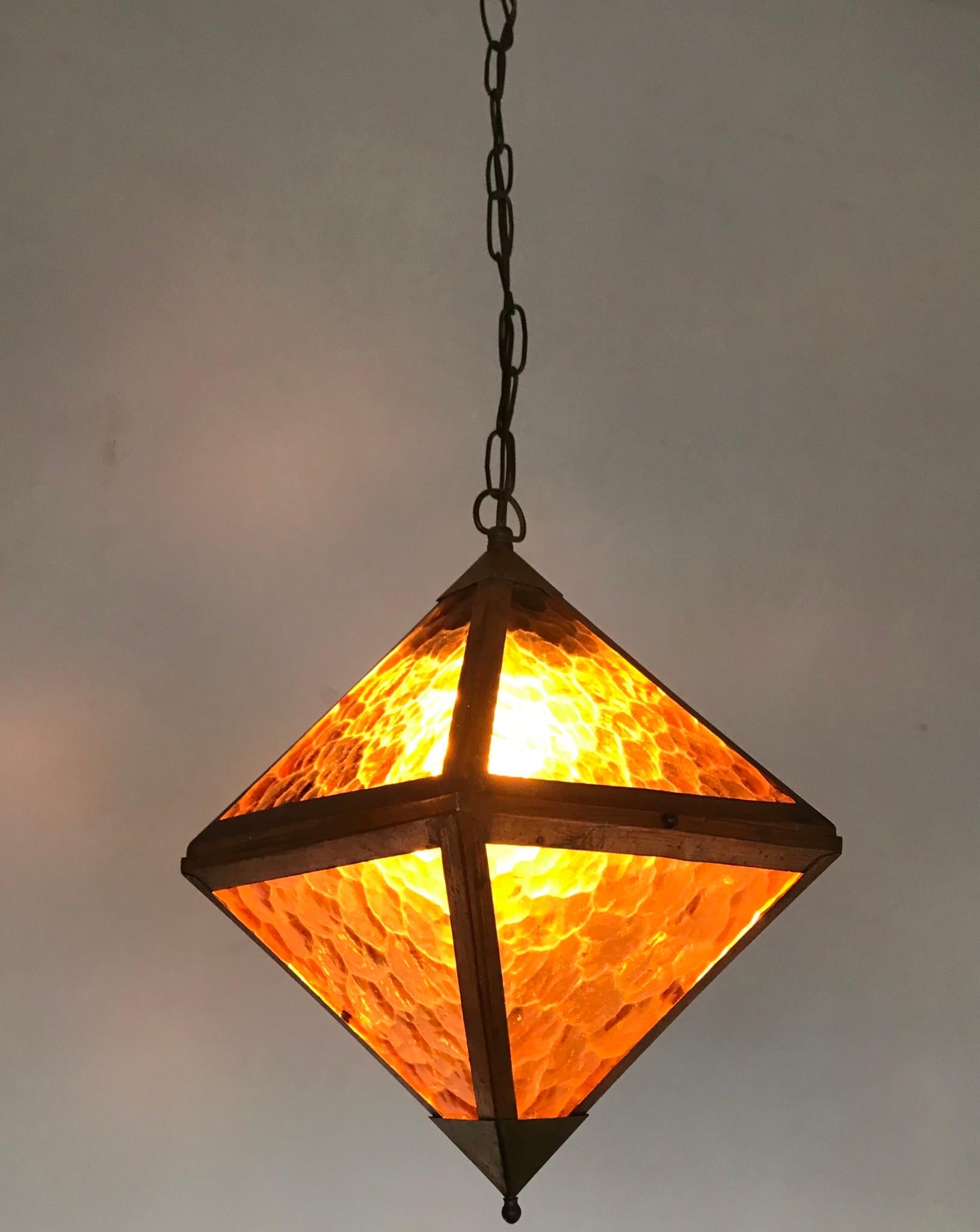 European Early 20th Century Arts & Crafts Copper and Glass Cube Shape Pendant Light Lamp