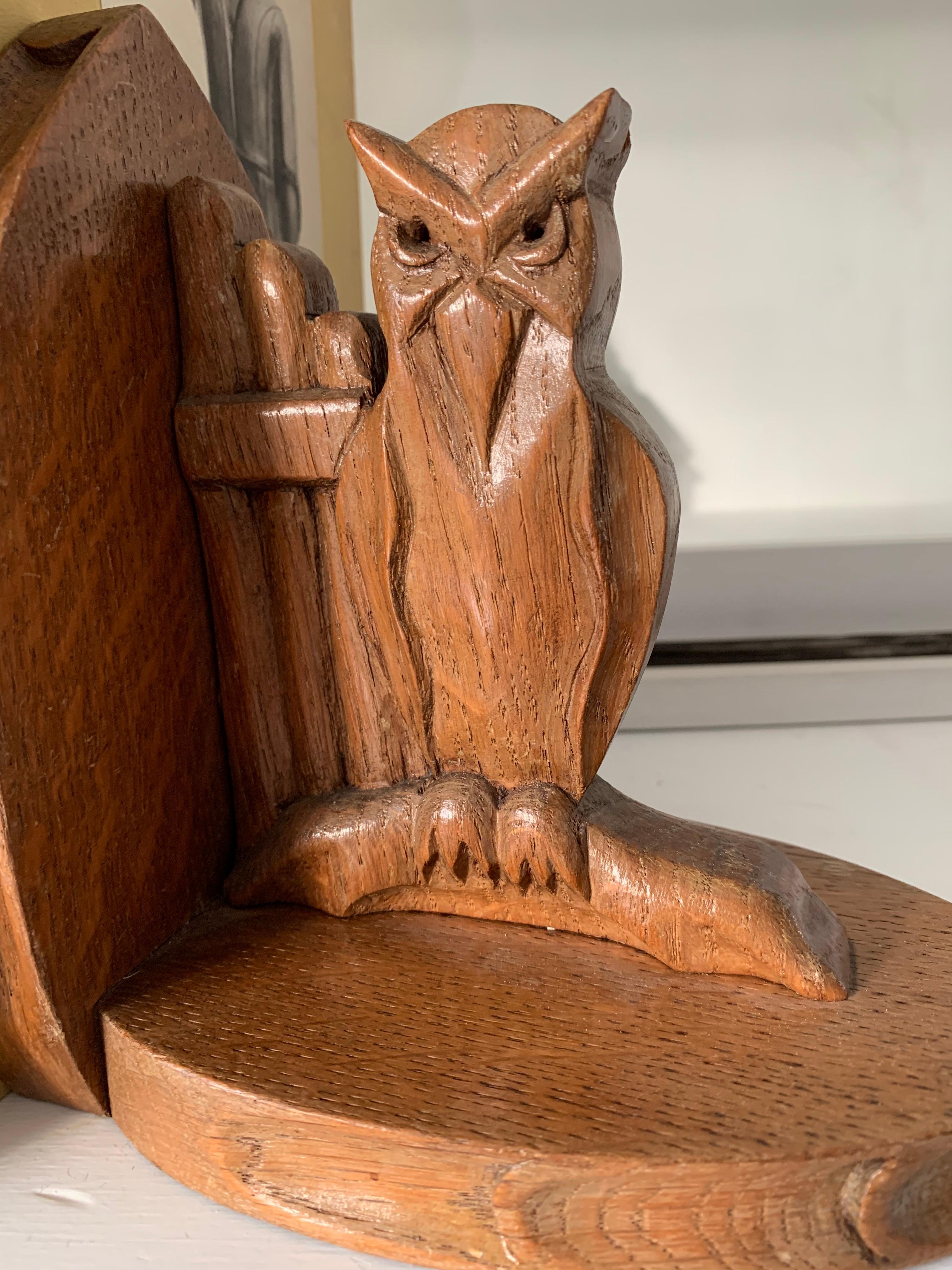 Early 20th Century Arts & Crafts Period Gothic Revival Owl Bookends / Stand 2