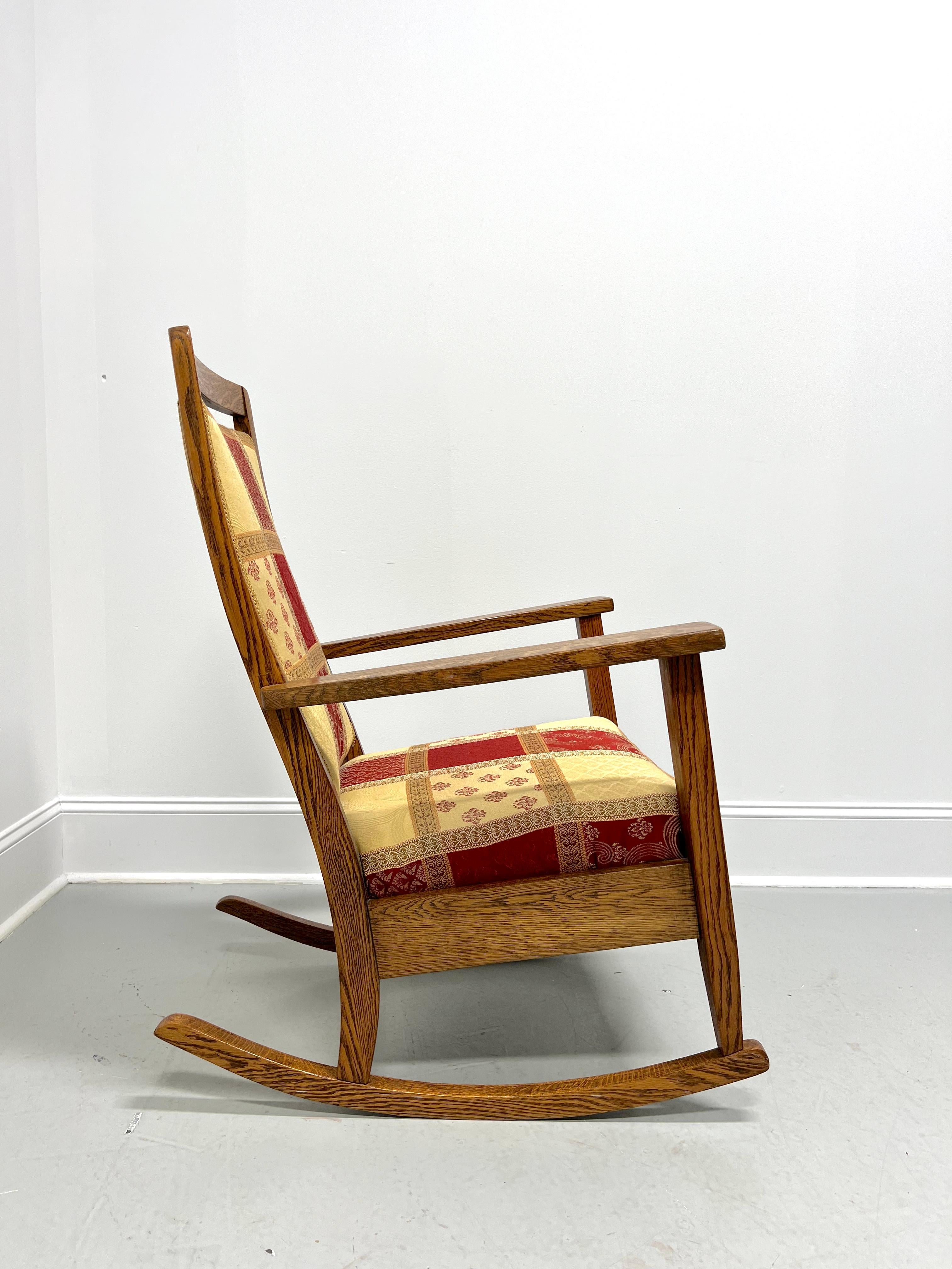 Early 20th Century Arts & Crafts Period Quartersawn Tiger Oak Rocking Chair For Sale 1