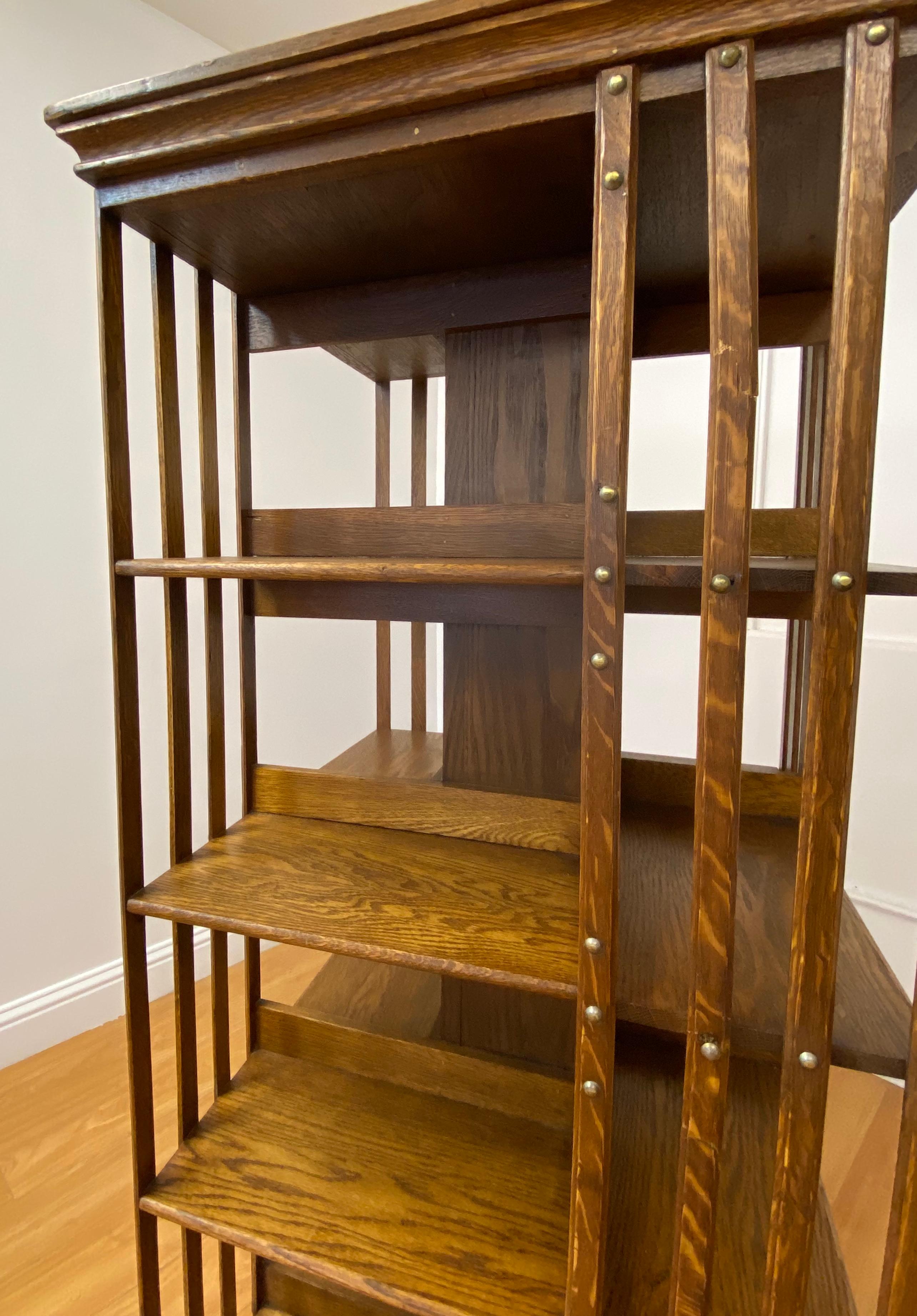 Early 20th Century Arts & Crafts Rotating Bookcase, C.1900-1910 In Good Condition In San Francisco, CA
