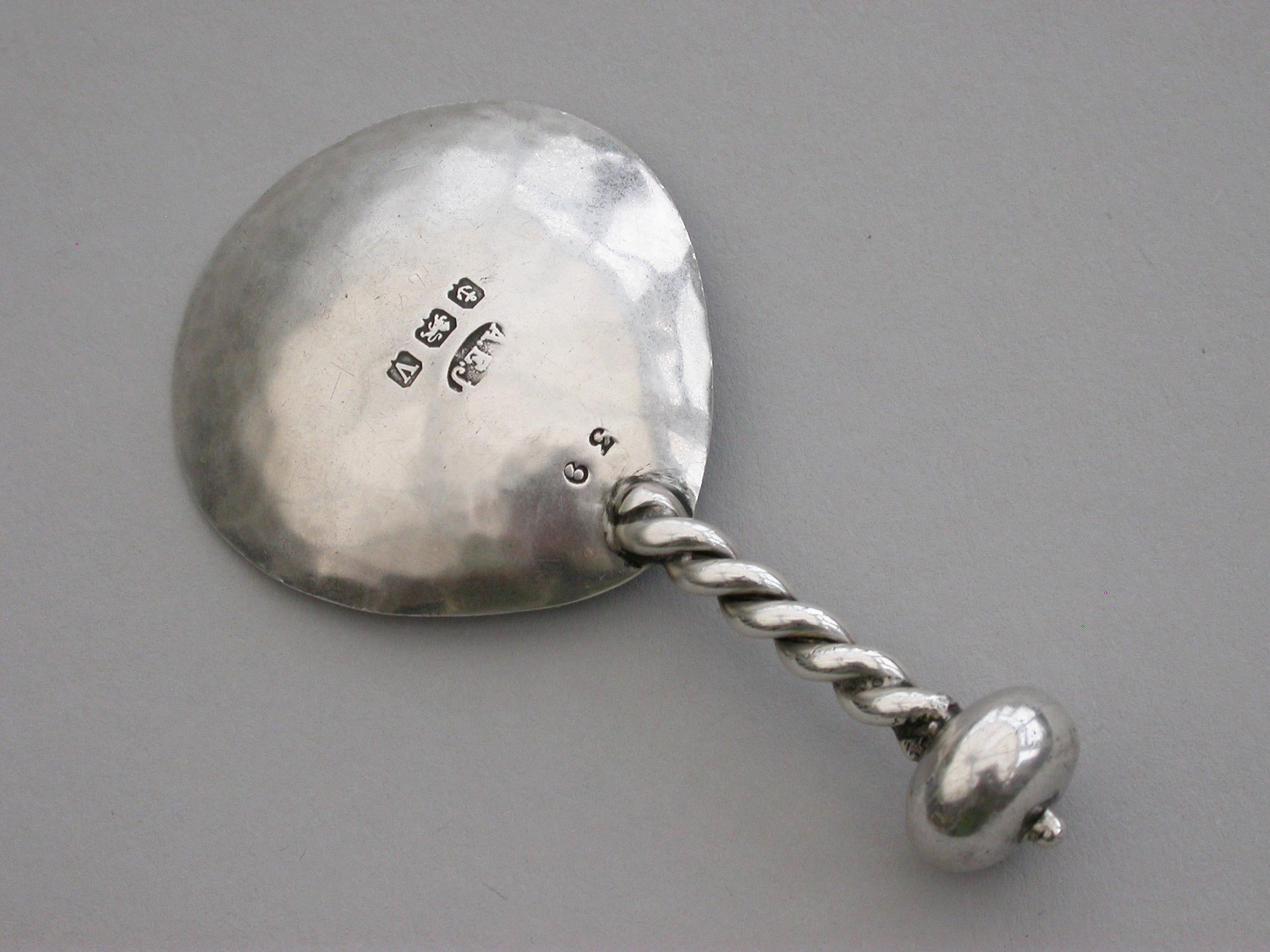 Early 20th Century Arts & Crafts Silver Caddy Spoon For Sale 2