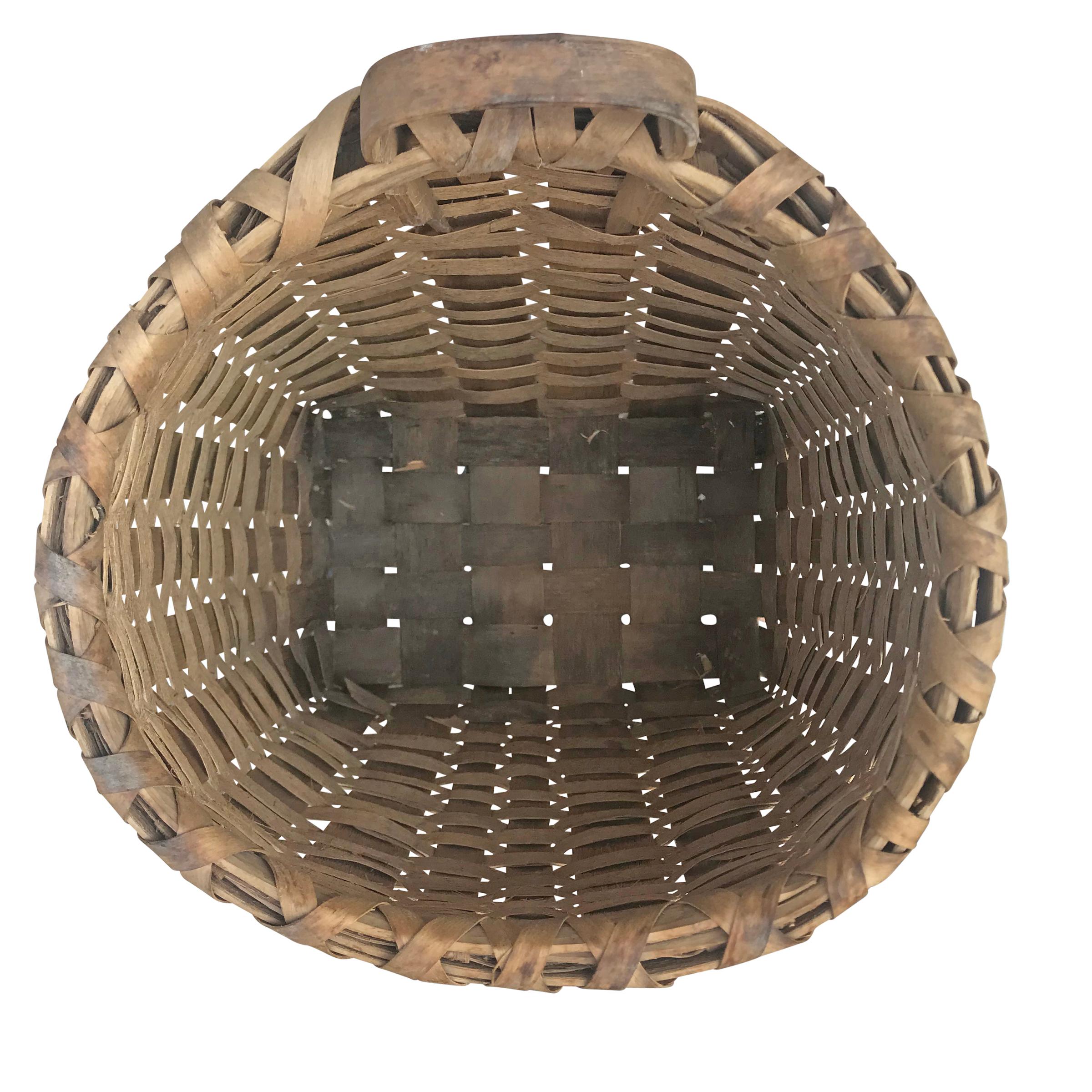 Early 20th Century Ash Splint Basket In Good Condition In Chicago, IL