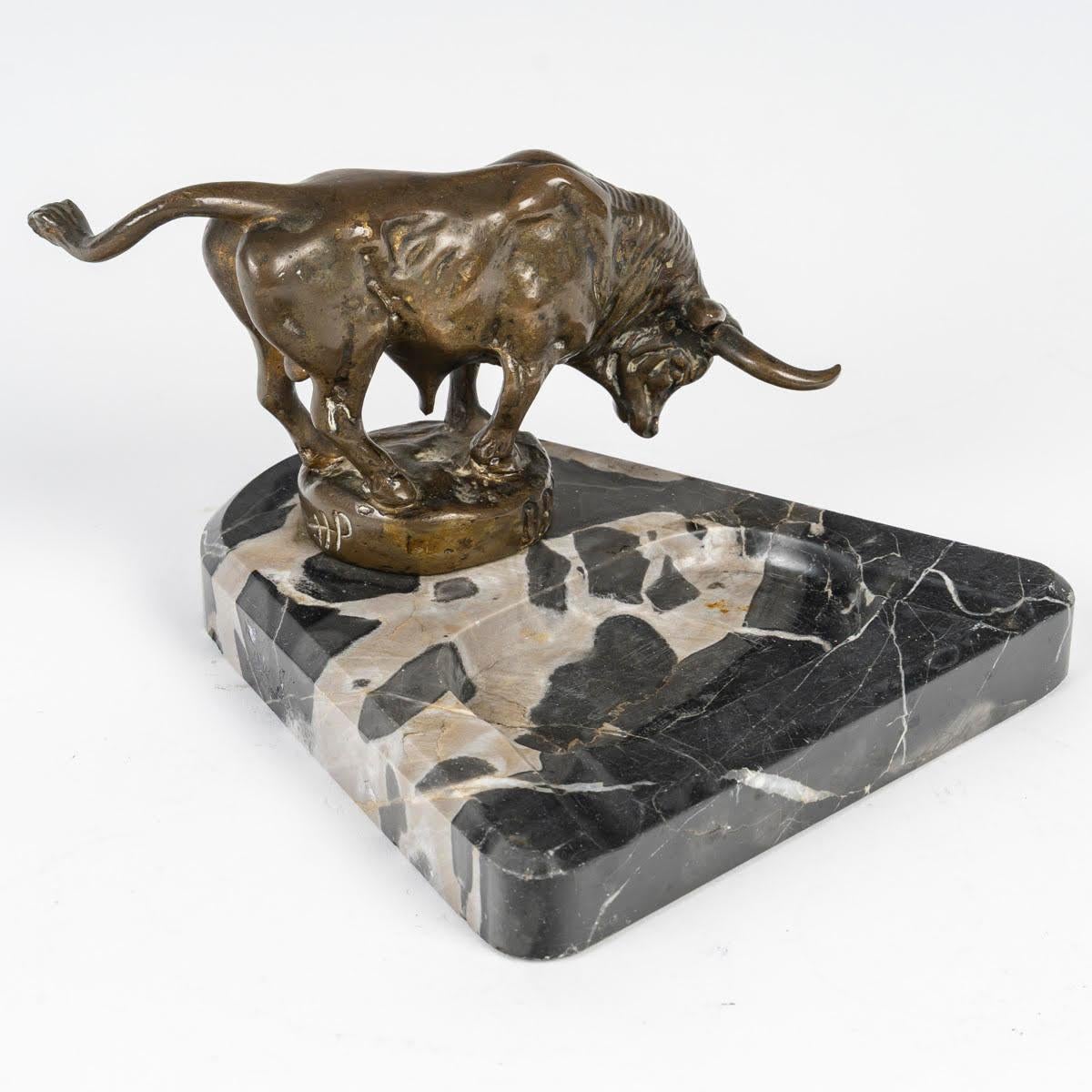 Art Nouveau Early 20th Century Ashtray in Patinated Bronze and Marble. For Sale