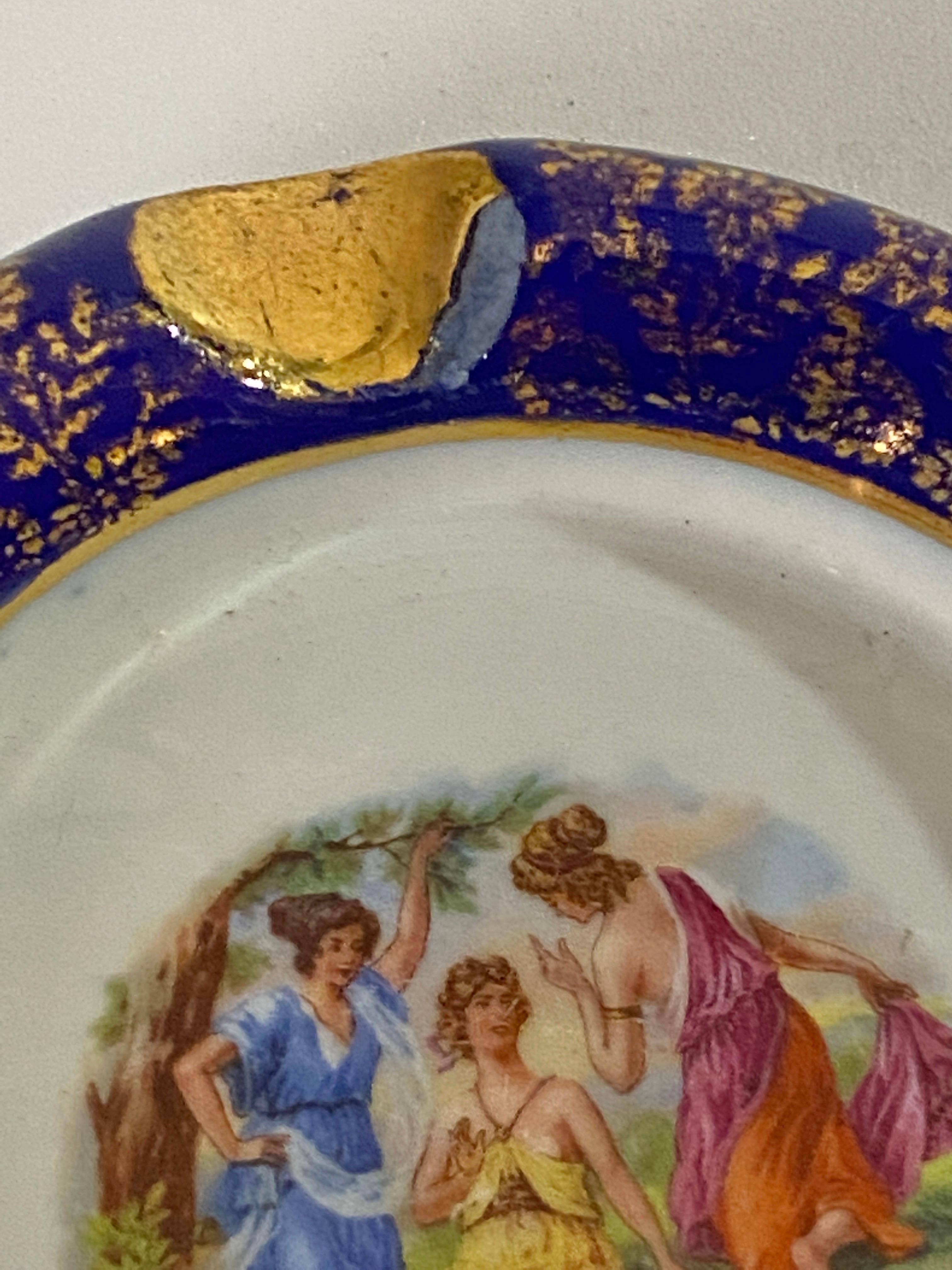 Early 20th Century, Ashtray in Porcelain, Hand Painting In Good Condition For Sale In Auribeau sur Siagne, FR