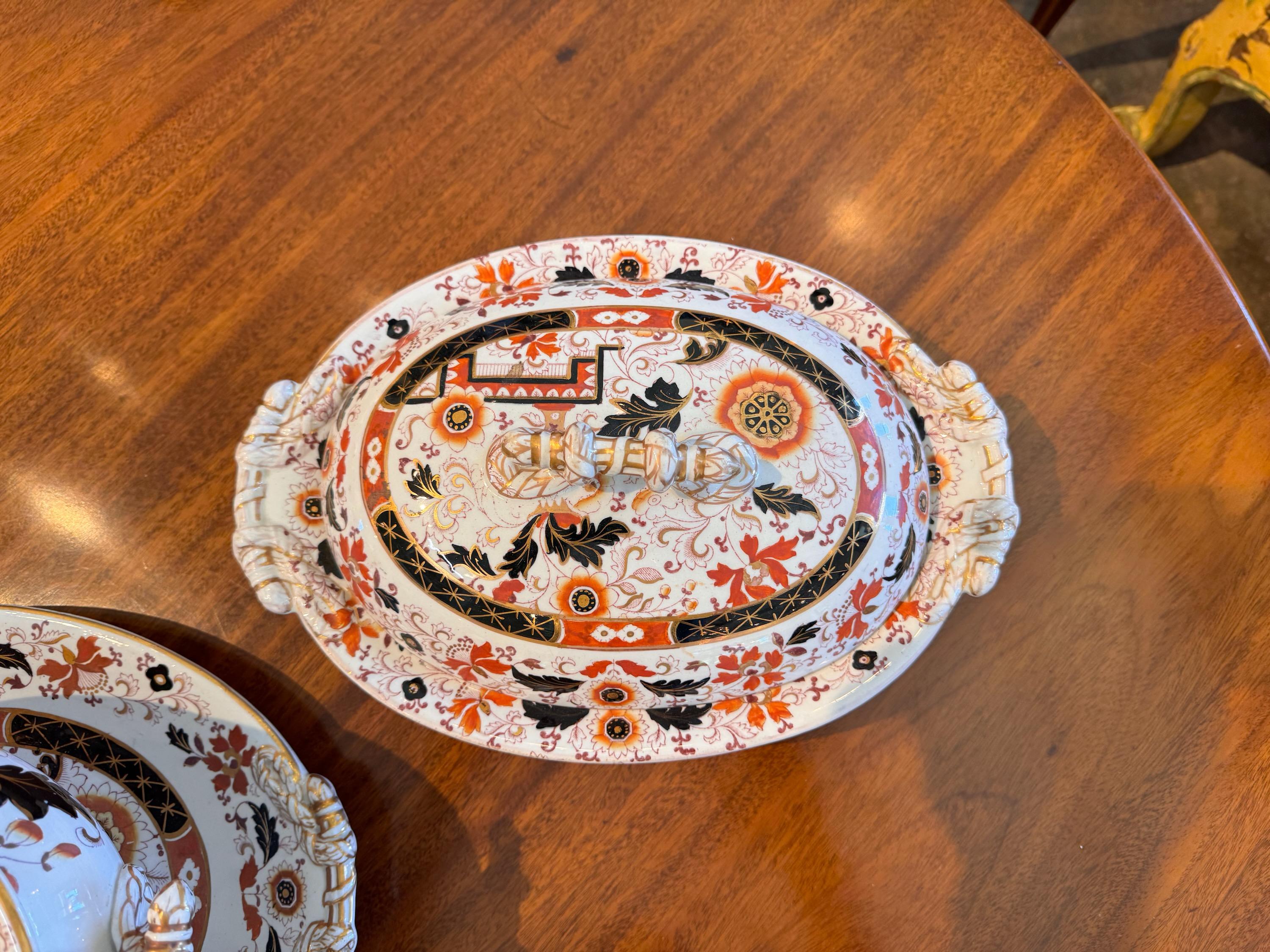 Early 20th Century Ashworth Brothers English Ironstone Serving Dishes- 12 Pieces In Good Condition In Charlottesville, VA