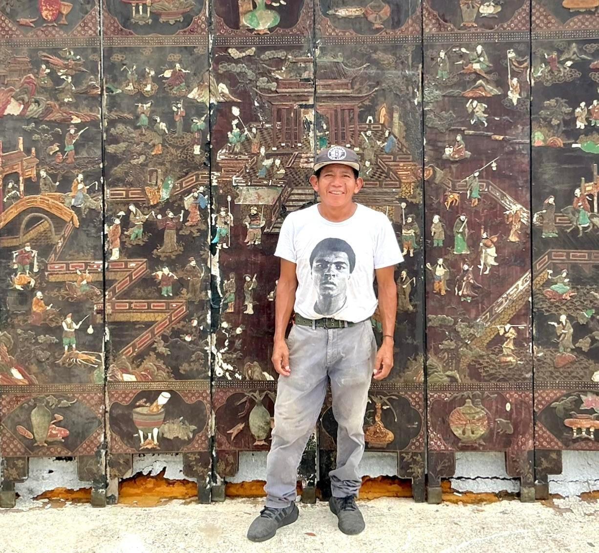 Early 20th Century Asian Distressed 8 Panel Coromandel Screen 3