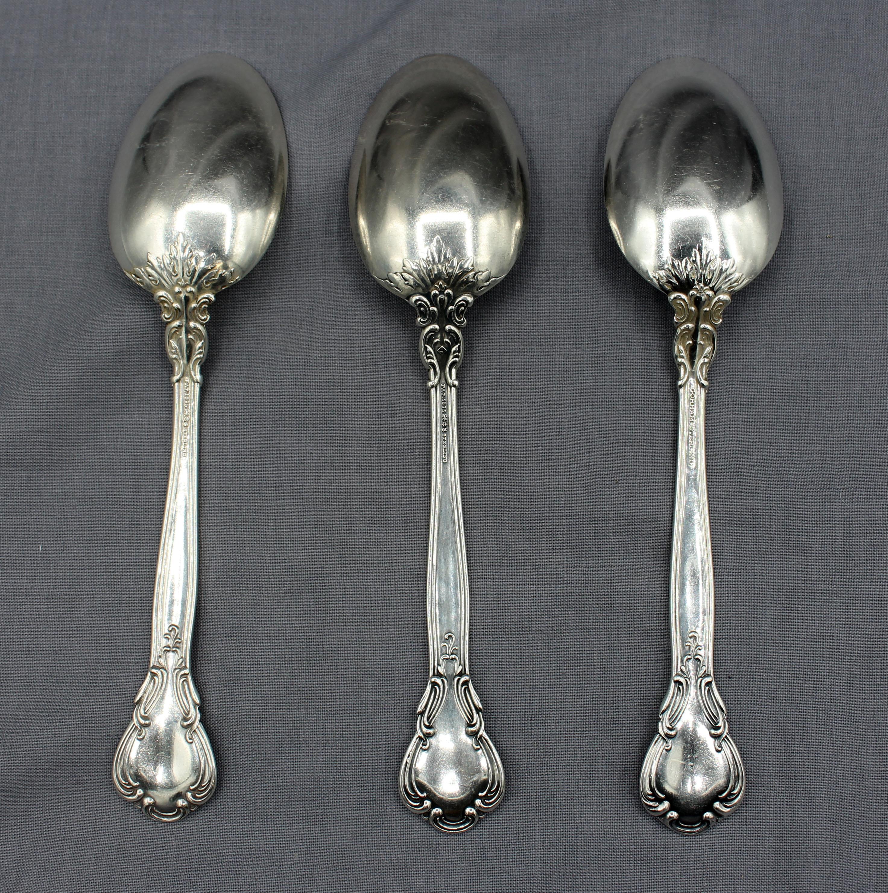 Lot of 3 Chantilly sterling silver dessert spoons by Gorham, early 20th century. A larger antique spoons form. 1 with monogram. 4.10 troy oz.
7