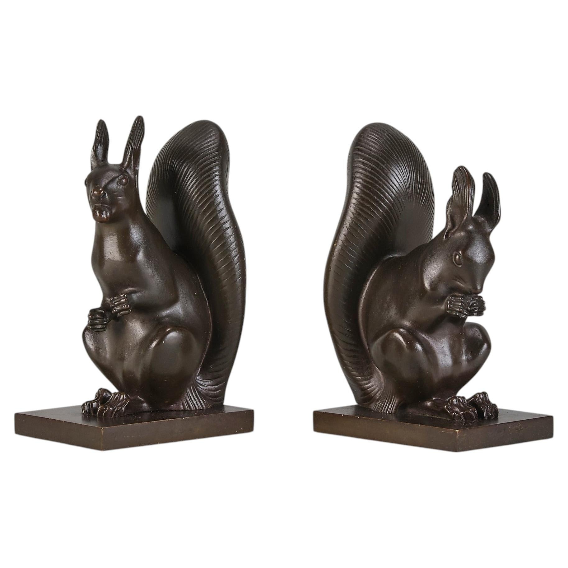 Serre-livres en bronze "écureuil" autrichien du début du 20e siècle par Franz Gruber