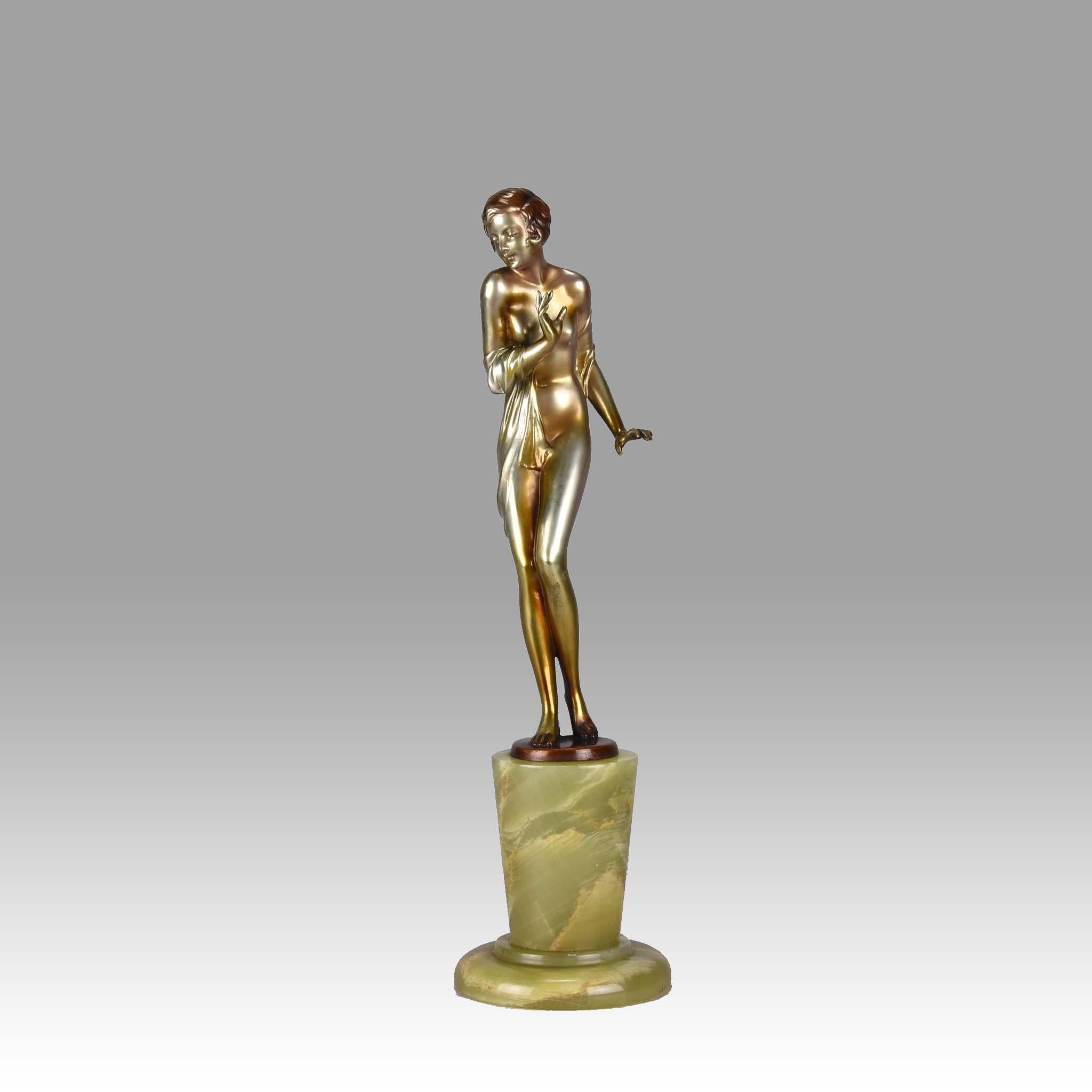Österreichische Kaltbemalte Bronze des frühen 20. Jahrhunderts „Modesty“ von Josef Lorenzl im Angebot 7