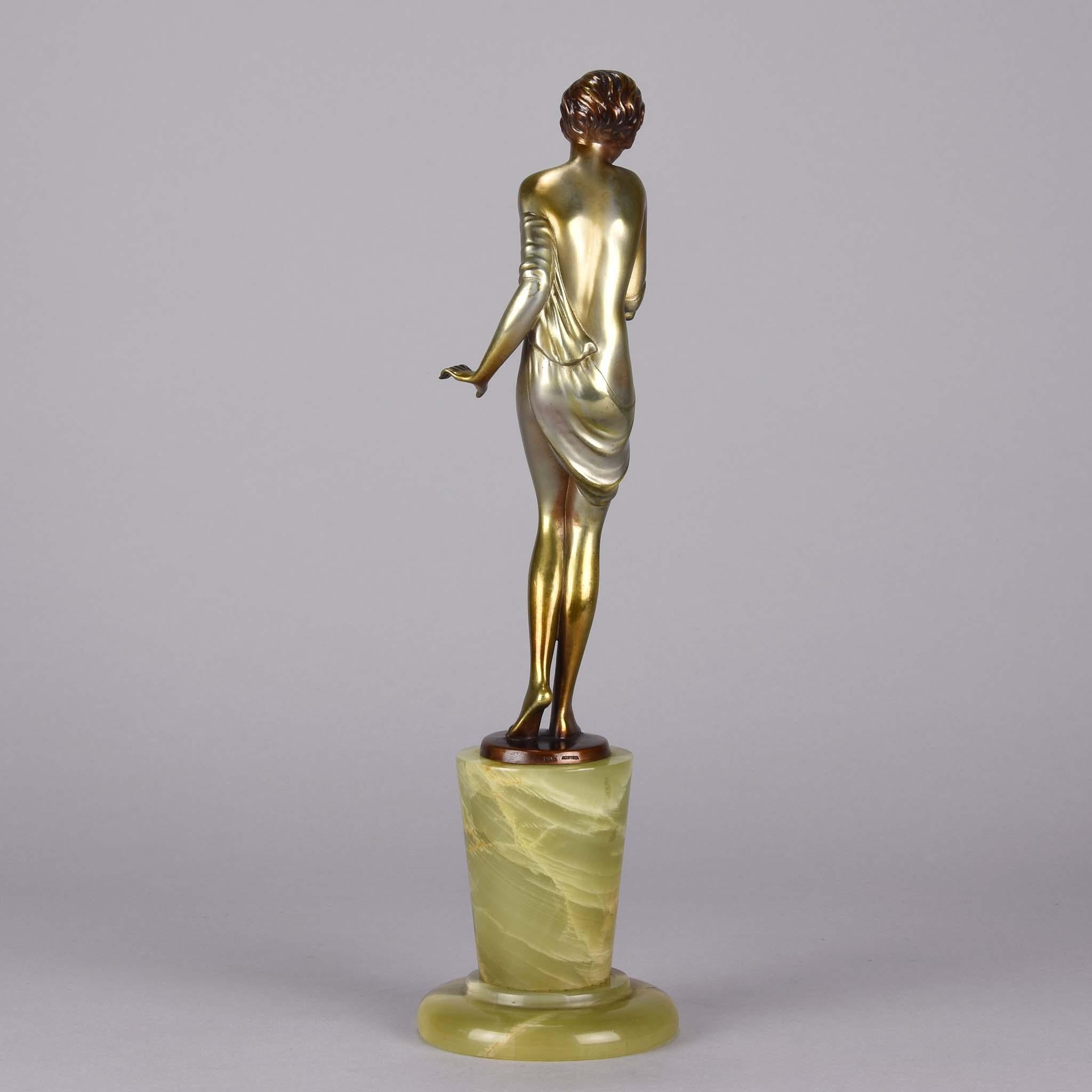 Österreichische Kaltbemalte Bronze des frühen 20. Jahrhunderts „Modesty“ von Josef Lorenzl im Angebot 1