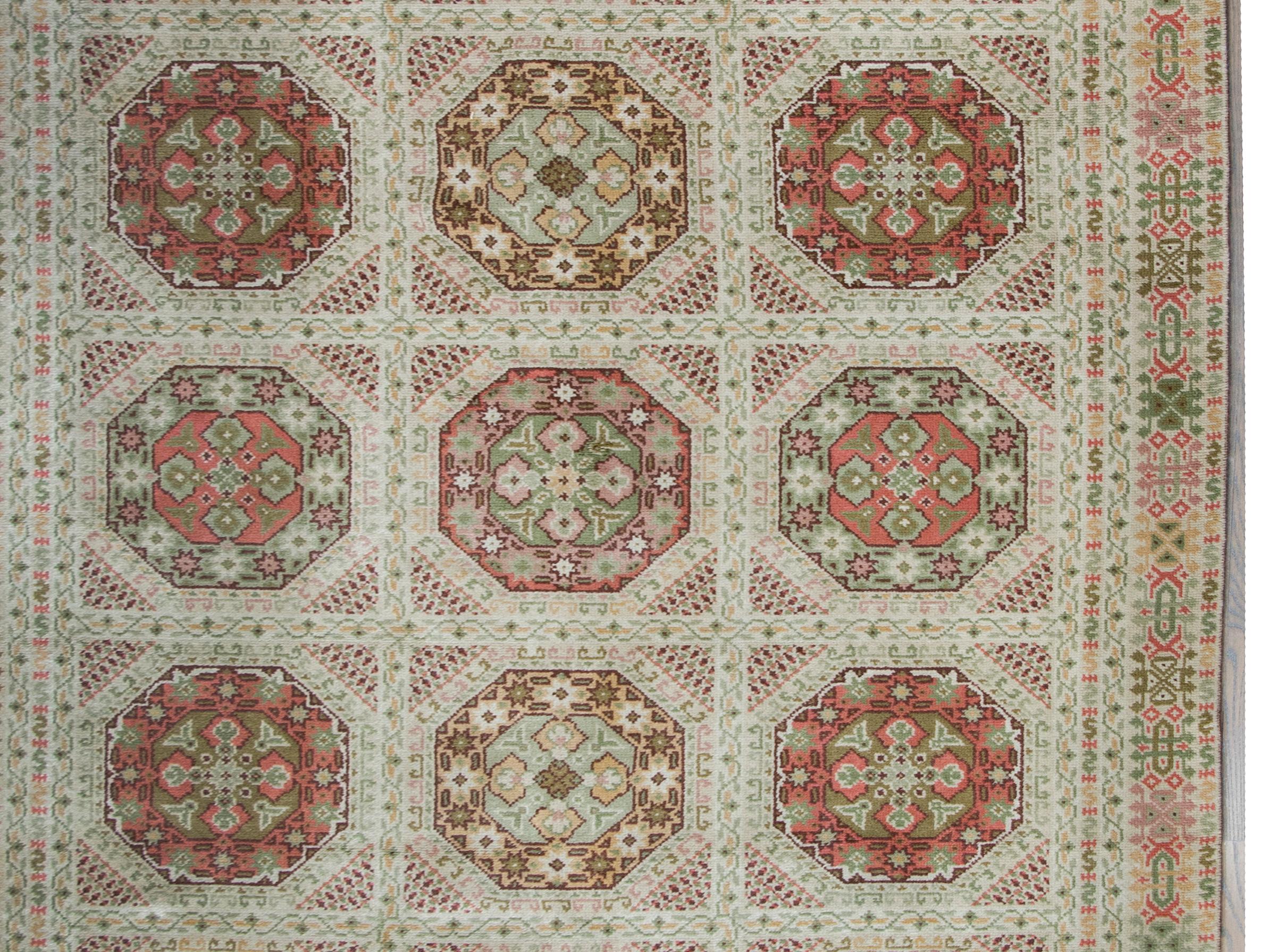 Österreichischer Teppich aus dem frühen 20. im Angebot 1