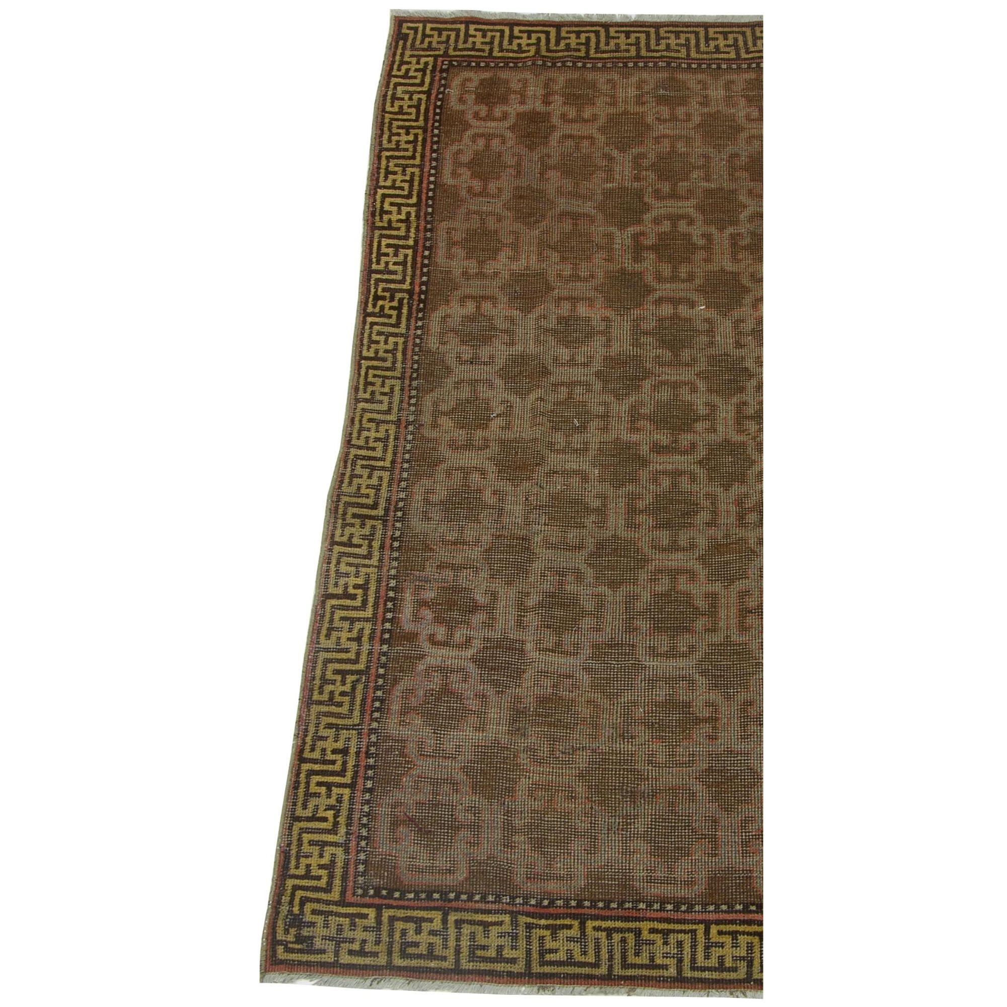 Authentischer Khotan-Samarkand-Teppich des frühen 20. Jahrhunderts - 3′2″ × 5′11″. (Usbekisch) im Angebot