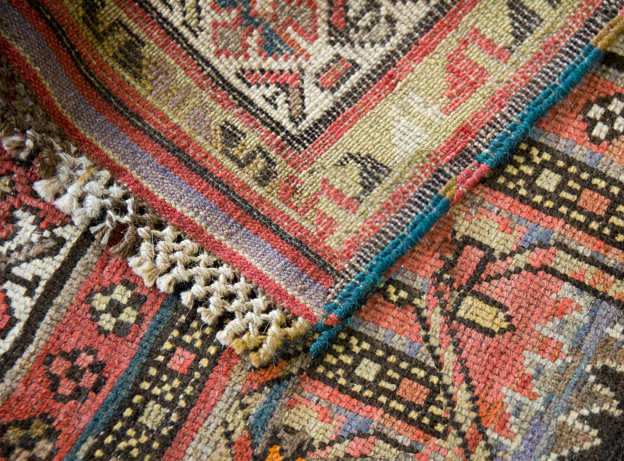 Early 20th Century Azerbaijani Kuba Rug For Sale 7