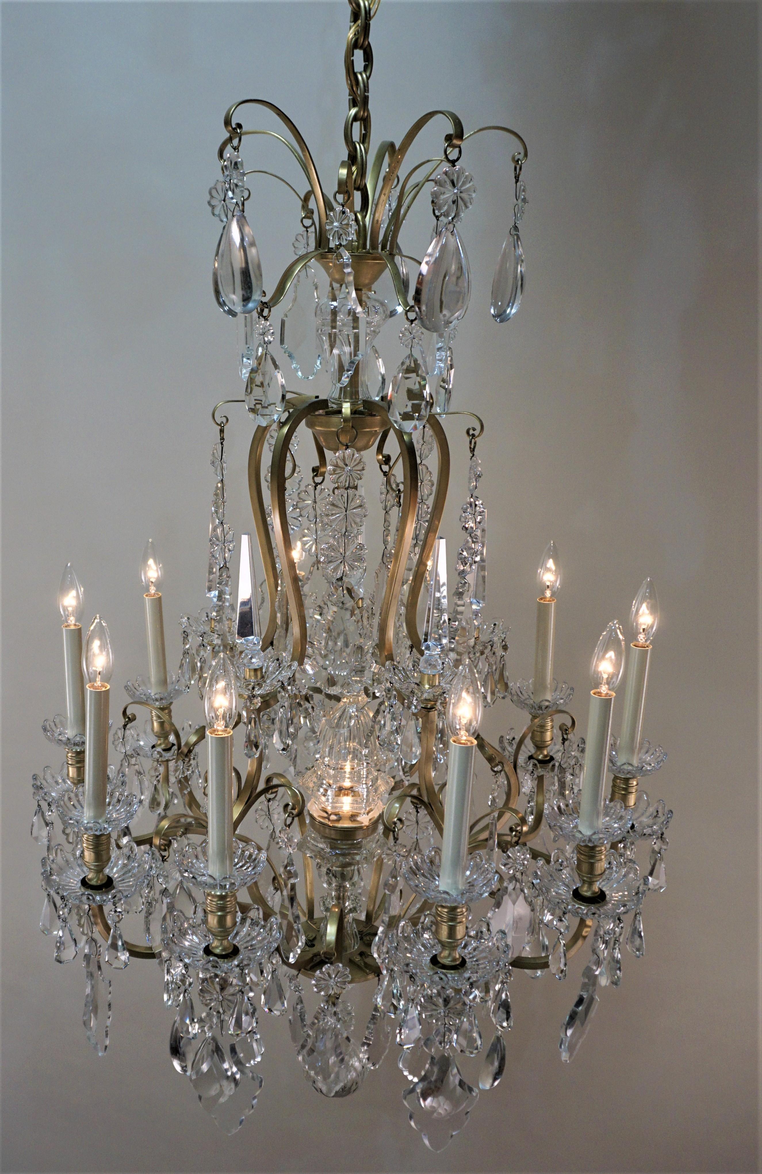  Early 20th Century Baccarat Crystal and Bronze Chandelier  1