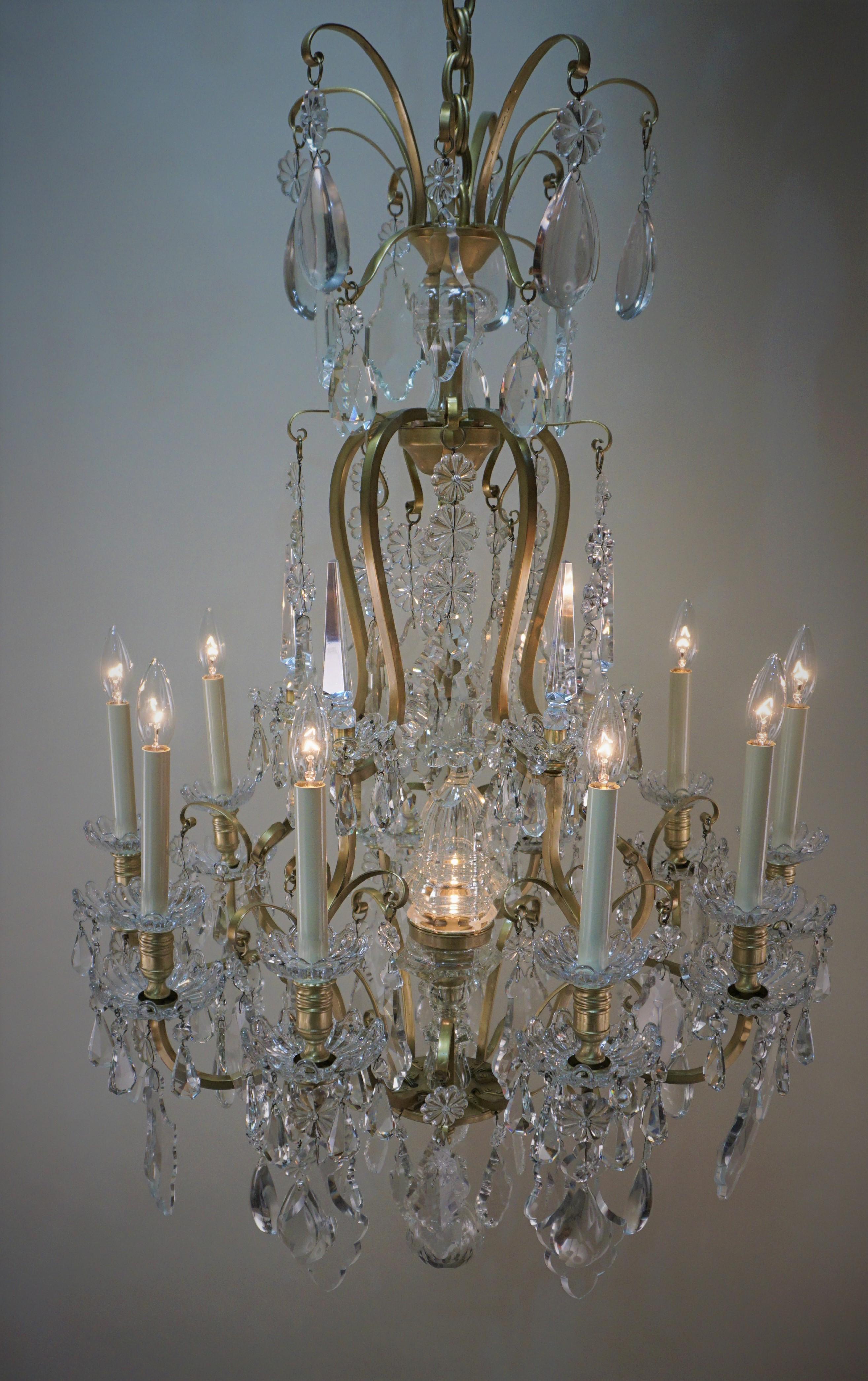  Early 20th Century Baccarat Crystal and Bronze Chandelier  2