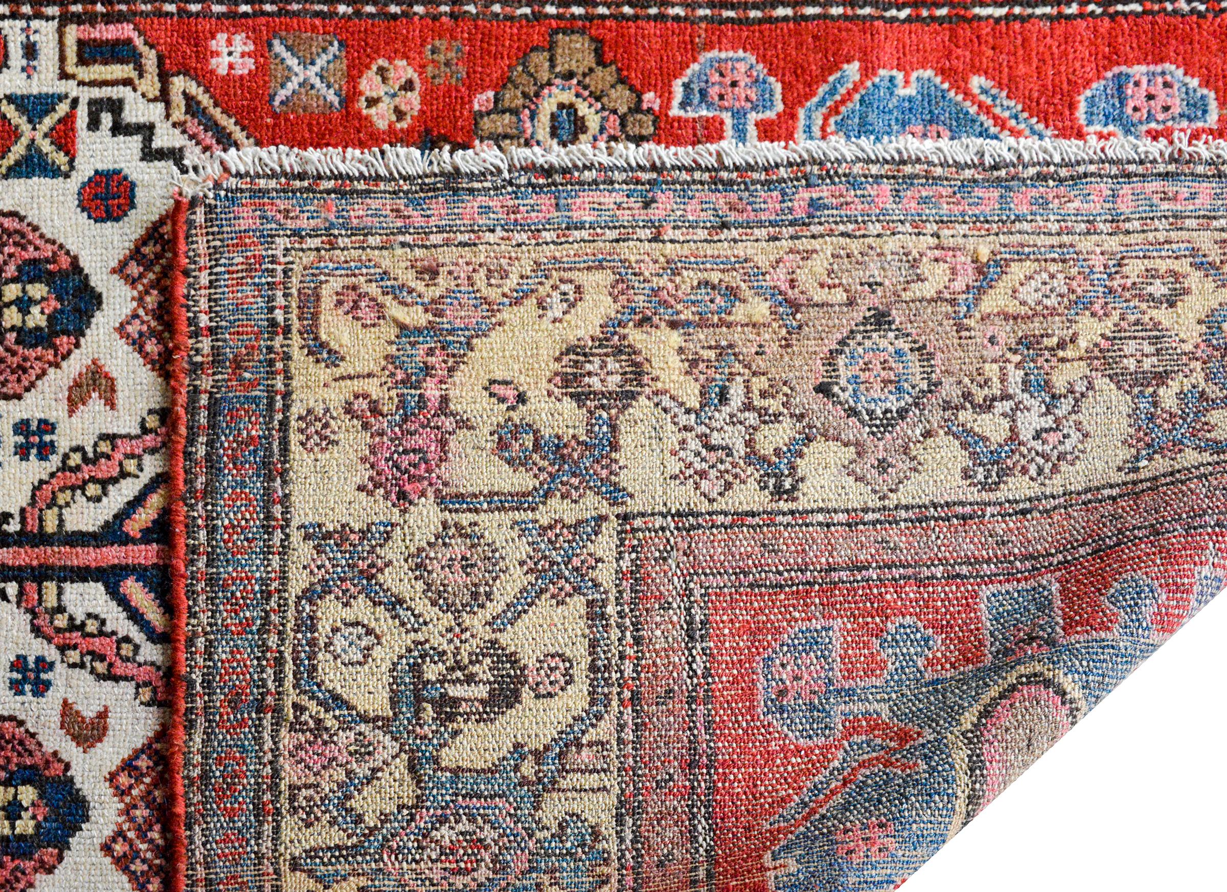 Bakhtiari-Teppich des frühen 20. Jahrhunderts im Angebot 2