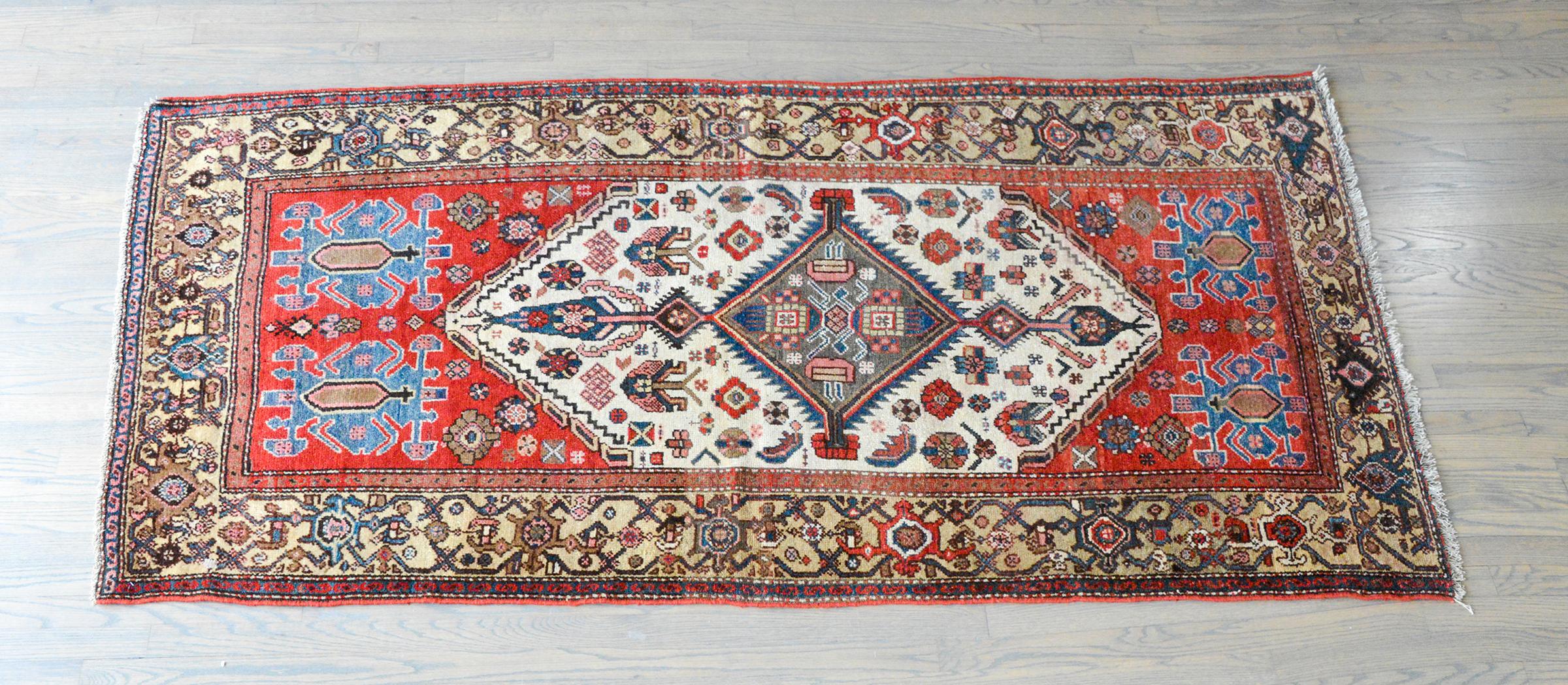Bakhtiari-Teppich des frühen 20. Jahrhunderts im Angebot 3