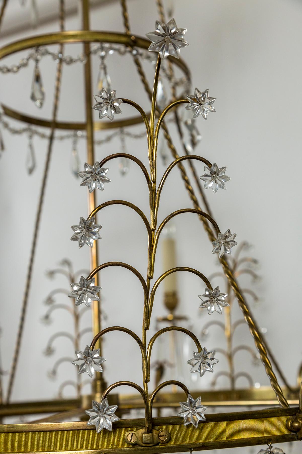 Early 20th Century Baltic Russian Neoclassical Brass and Crystal Chandelier For Sale 1